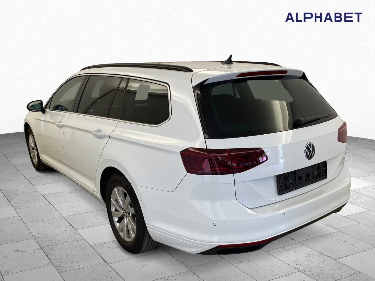 Volkswagen Passat Variant 2.0 TDI Business - Samsaru's Car Outlet