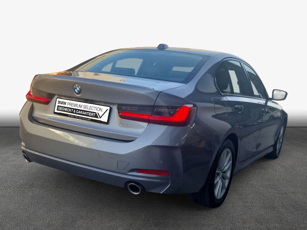BMW 318i Aut. *AHK*Car-Play*