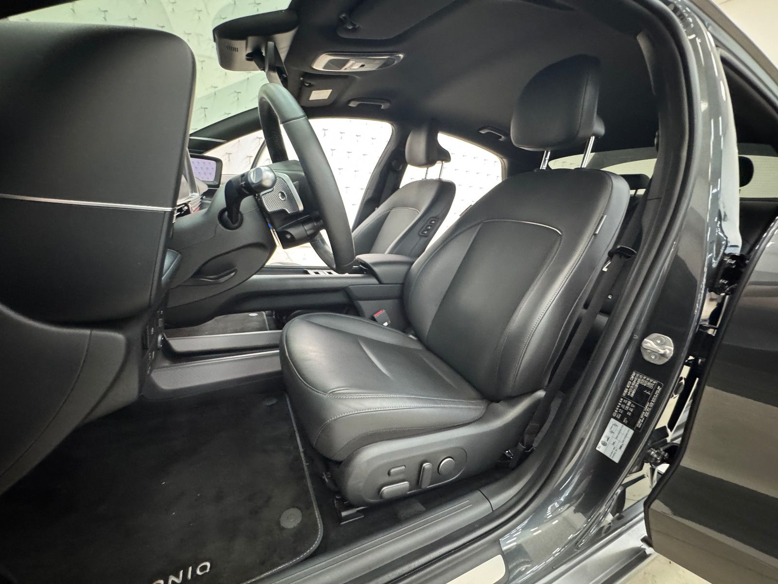Hyundai IONIQ 6 77,4kWh 325ps 4WD Uniq 360°K/BOSE/DIGI