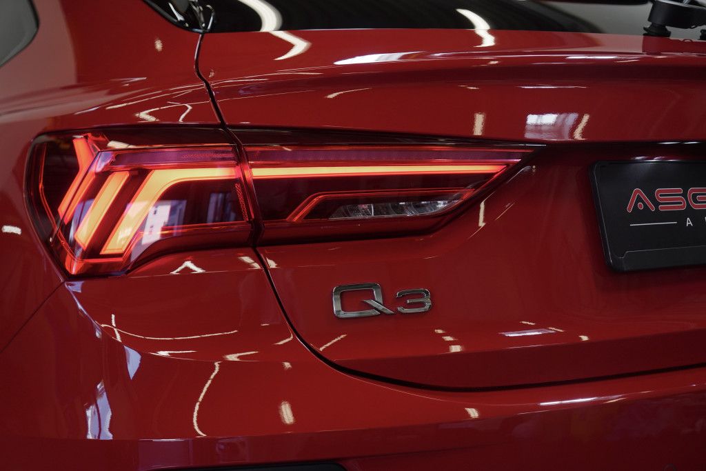 Audi Q3 40 TDI q. Sportback S line - Samsaru's Car Outlet