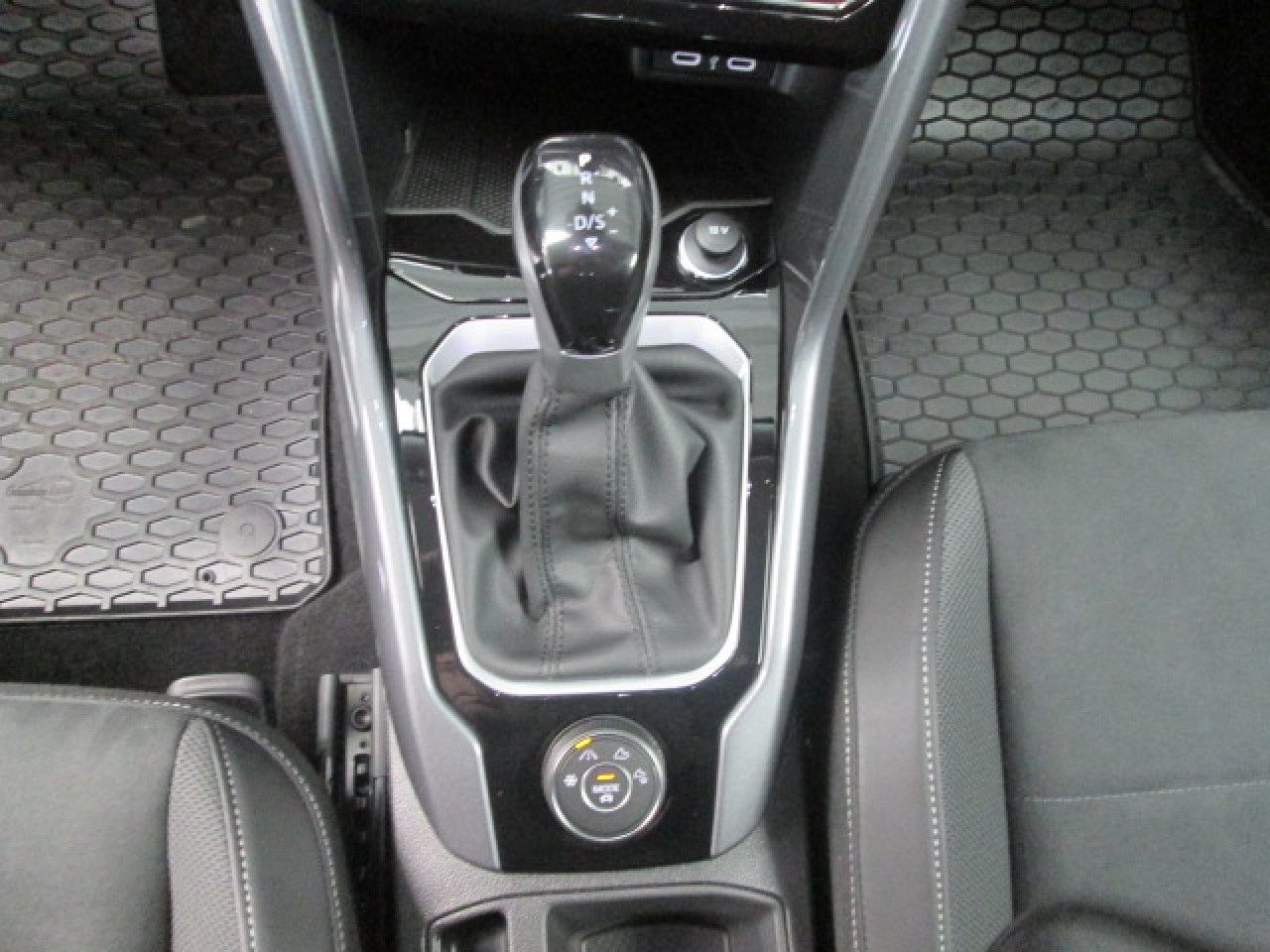 Volkswagen T-Roc Style 2.0 TDI 4Motion DSG - Samsaru's Car Outlet