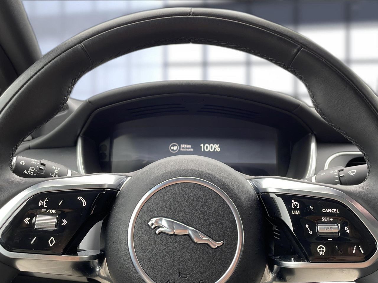 Jaguar I-Pace EV400 AWD R-DYNAMIC SE