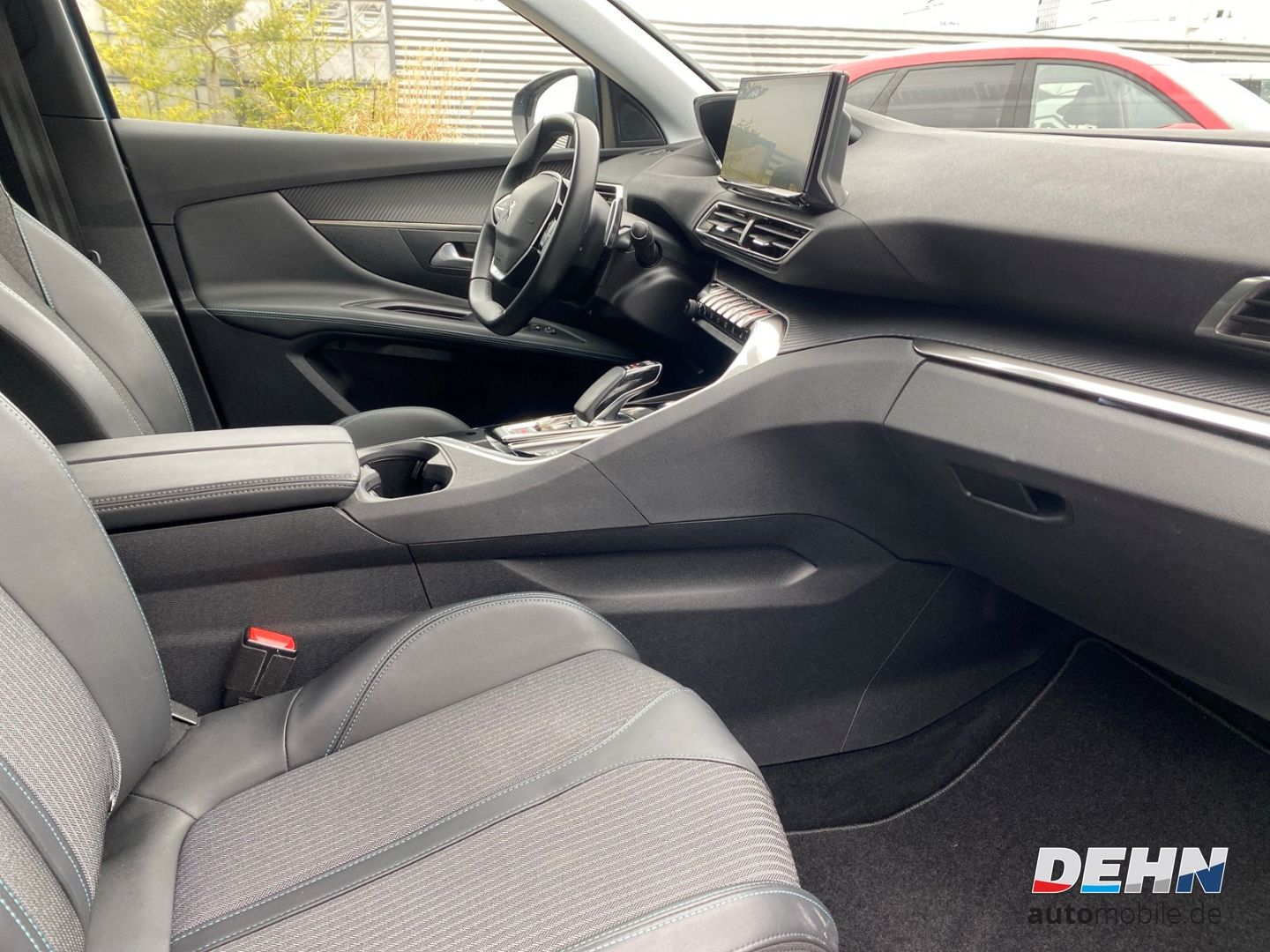 Peugeot 3008 Hybrid 225 PHEV Allure Navi SHZ Kamera PDC