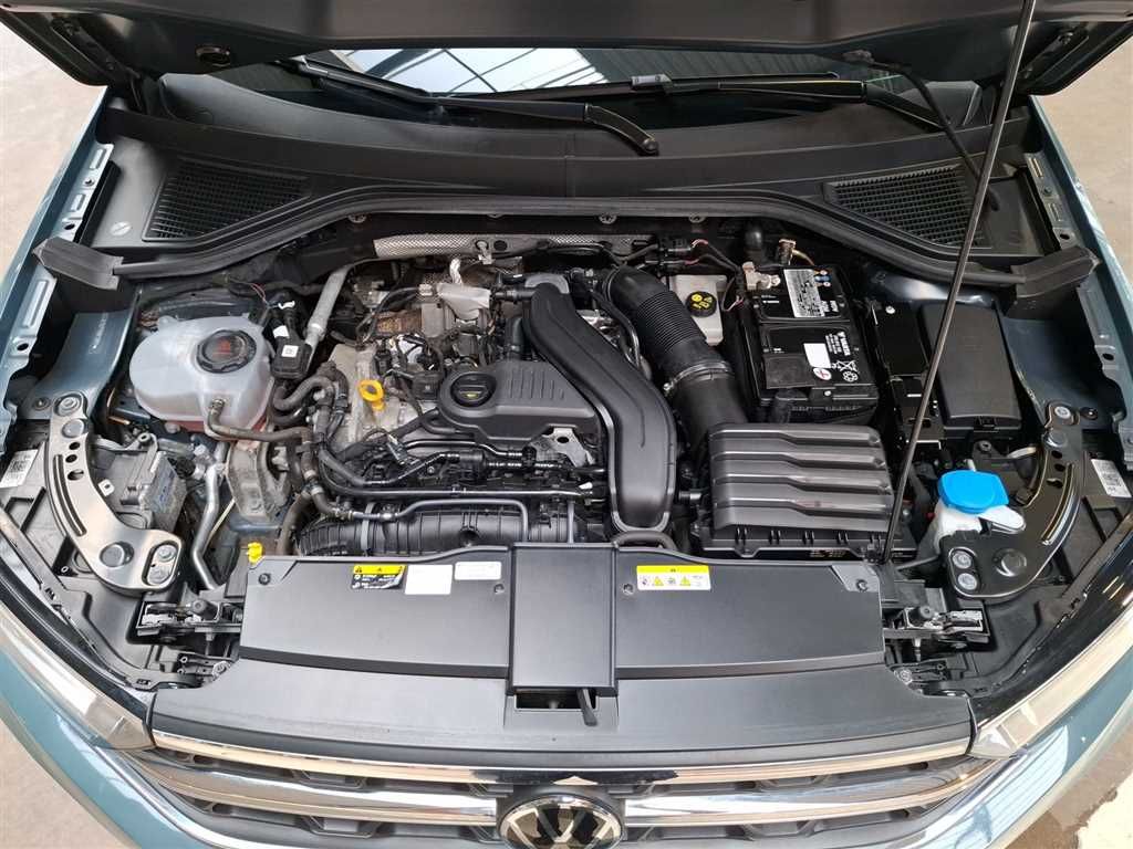 Volkswagen T-Roc Style 1.5 TSI - Samsaru's Car Outlet