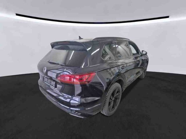 Volkswagen Touareg 3.0 TDI 4M R-LINE - Samsaru's Car Outlet