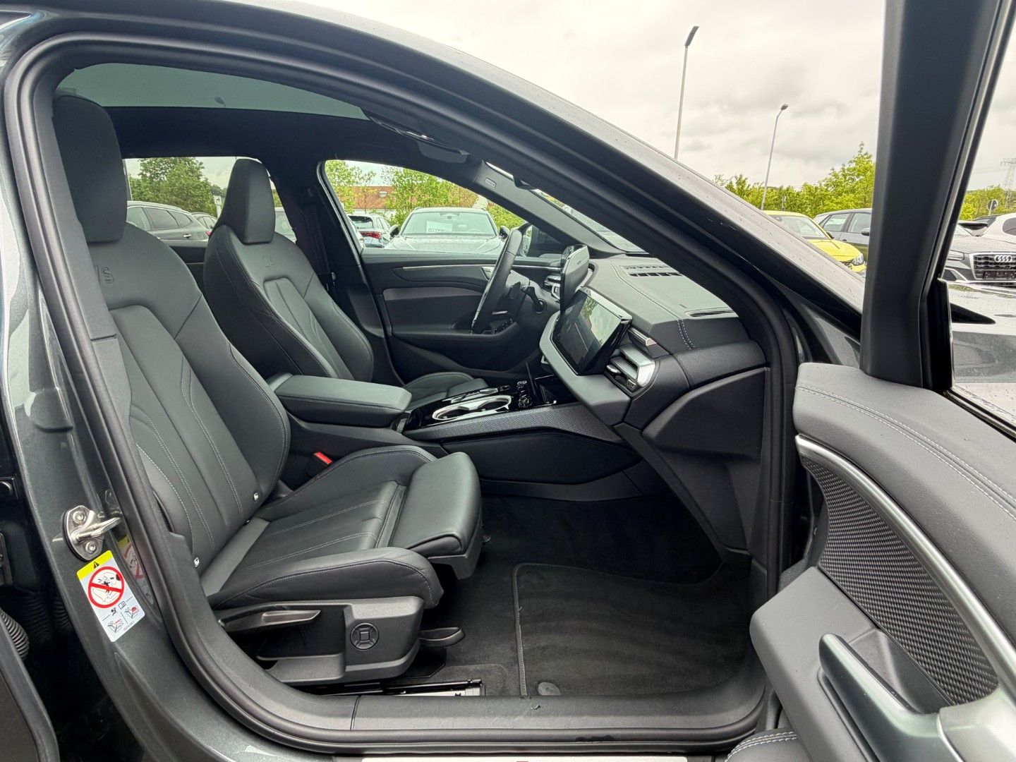 Audi A6 Avant TDI S Line Black *19''*Pano*360°*Matrix