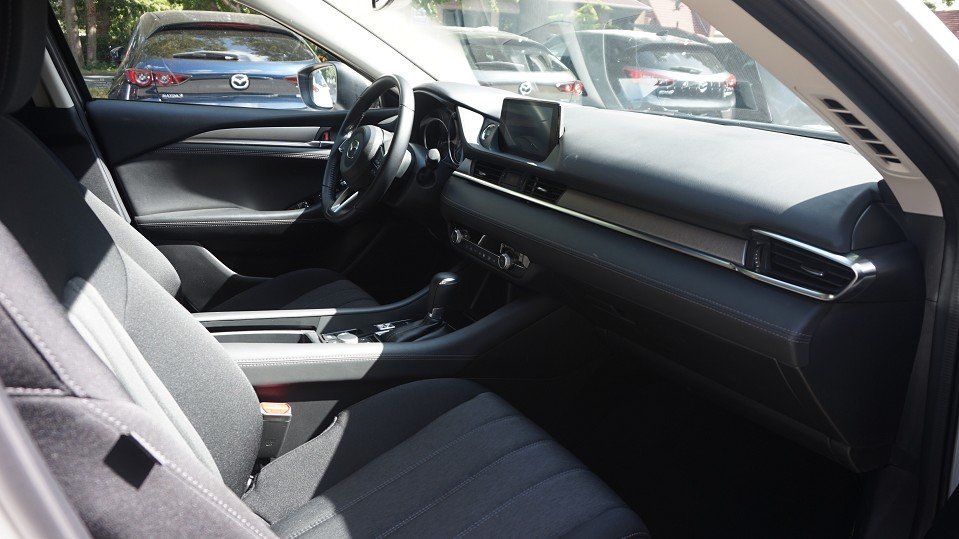 Mazda 6 2.0L SKYACTIV G 165 6AT FWD CENTER-LINE