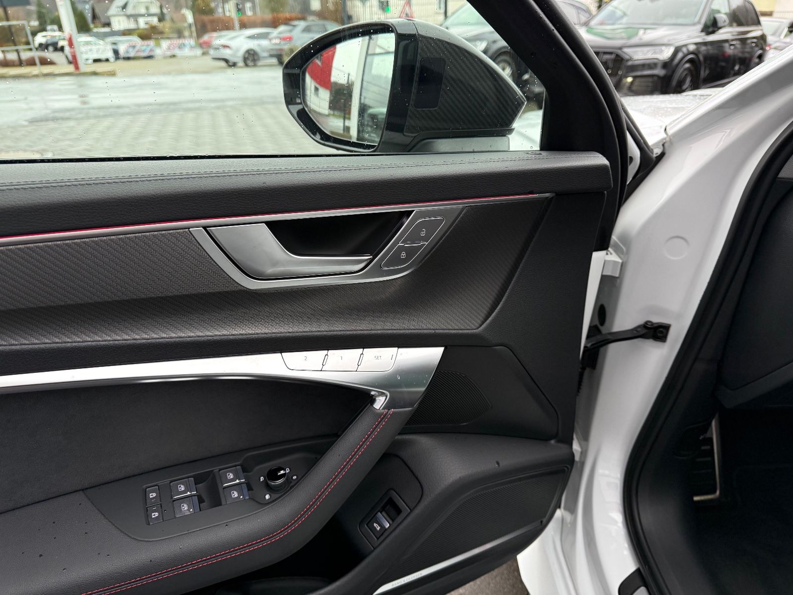 Audi RS6 Avant 4.0 TFSI quattro/Carbon/Pano/B&O/Laser