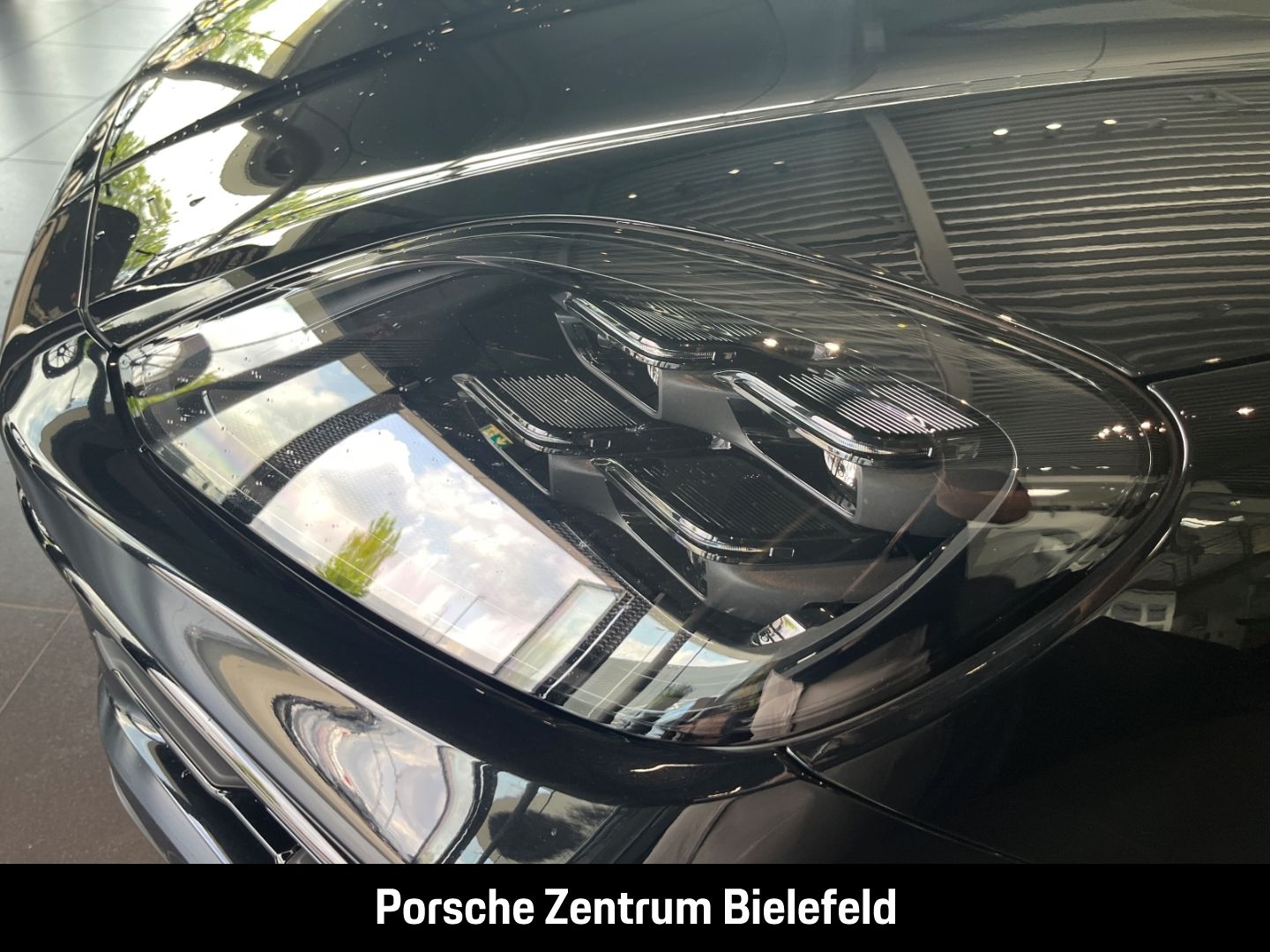Porsche Cayenne BOSE LED-Matrix Panoramadach Luftfederun