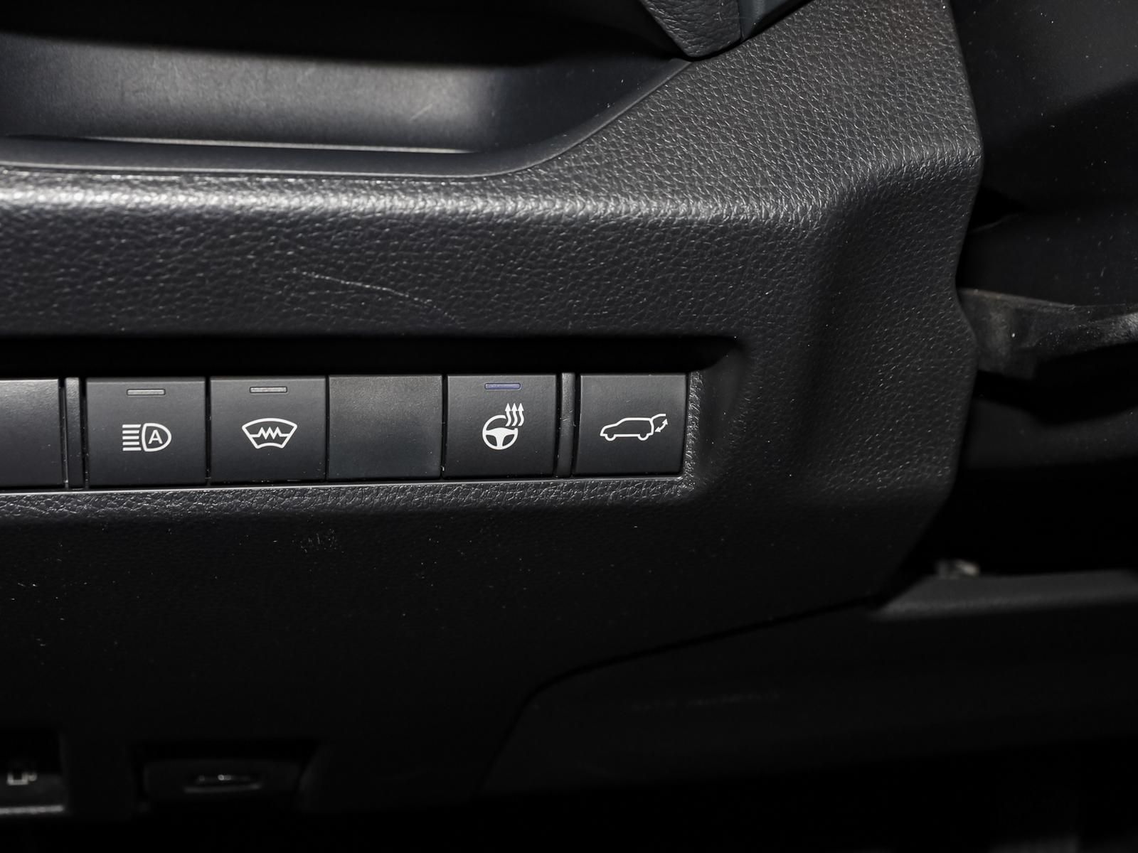 Toyota RAV 4 2.5 Hybrid Style - Samsaru's Car Outlet
