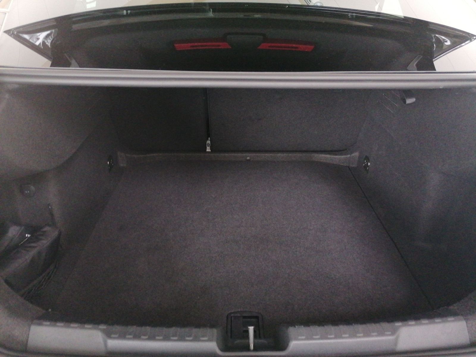 Audi A3 Limousine ADVANCED 30TFSI S-TRONIC - Samsaru's Car Outlet