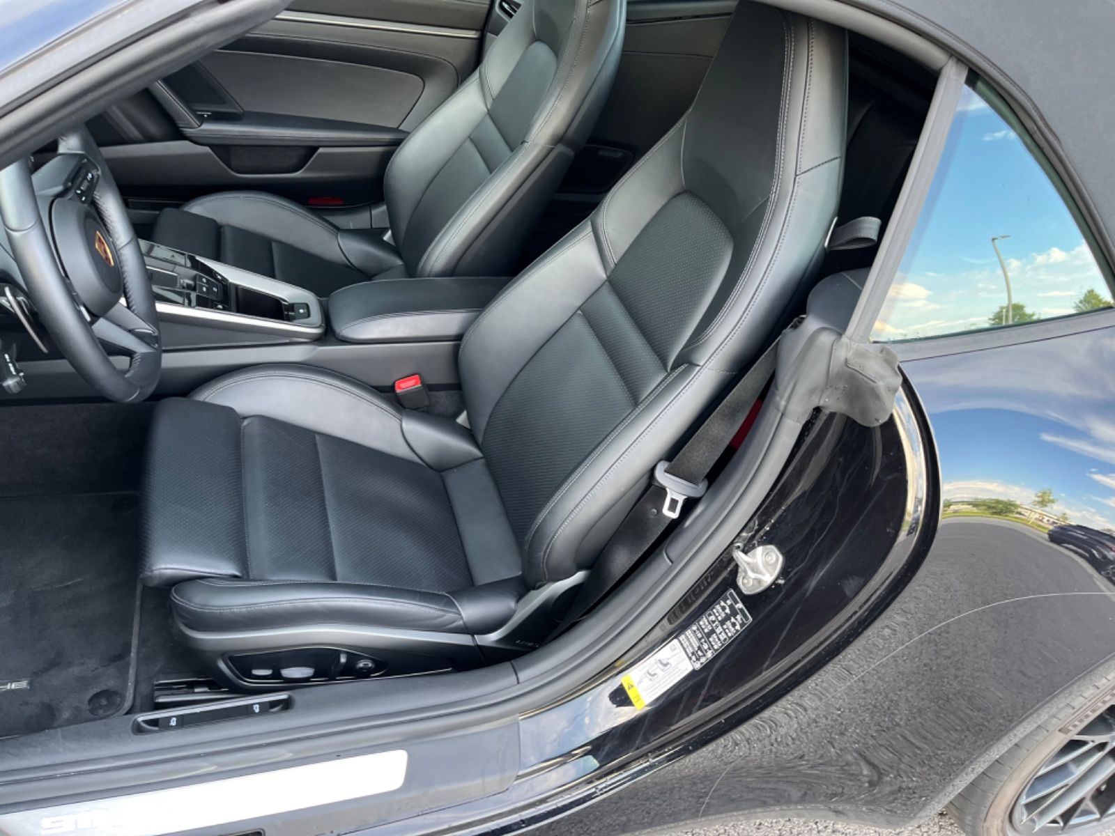Porsche 911-992  Carrera 4 S CABRIO-ABGAS-CHRONO-NP: 187