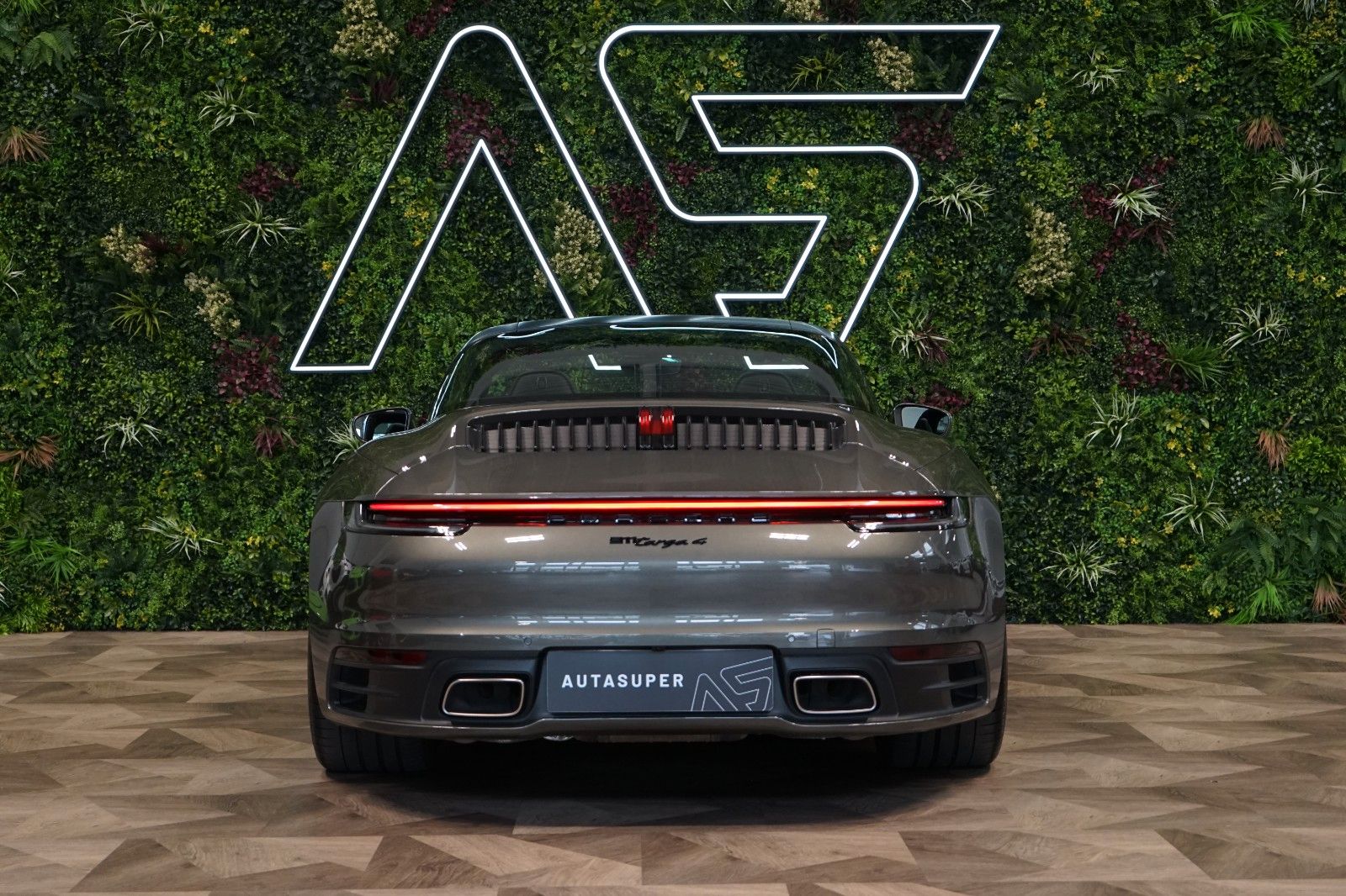 Porsche 992*TARGA 4*PDK*PDLS+*LIFT*360*136.281€ NETTO