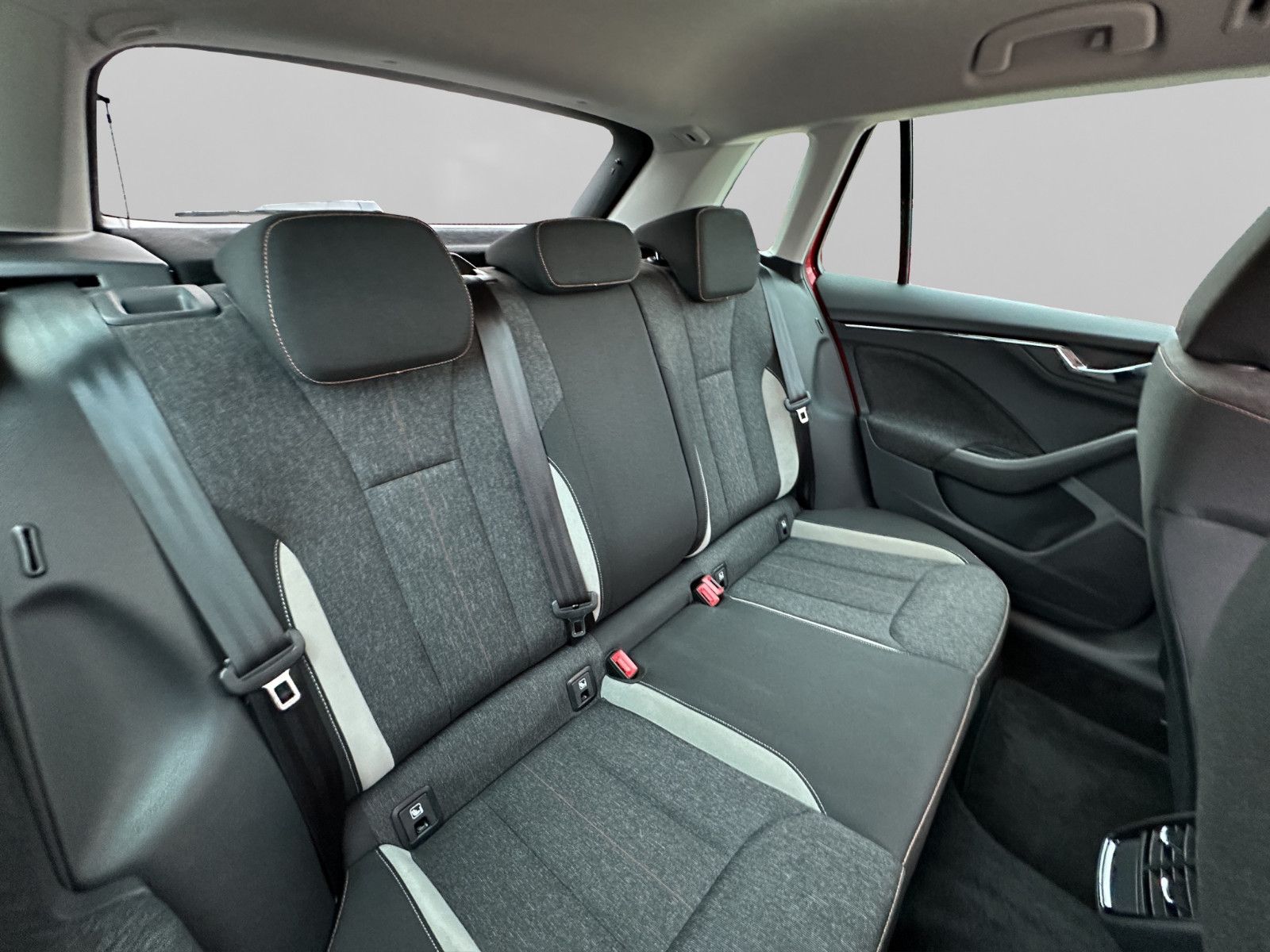 Skoda KAMIQ STYLE 1.5 TSI - Samsaru's Car Outlet