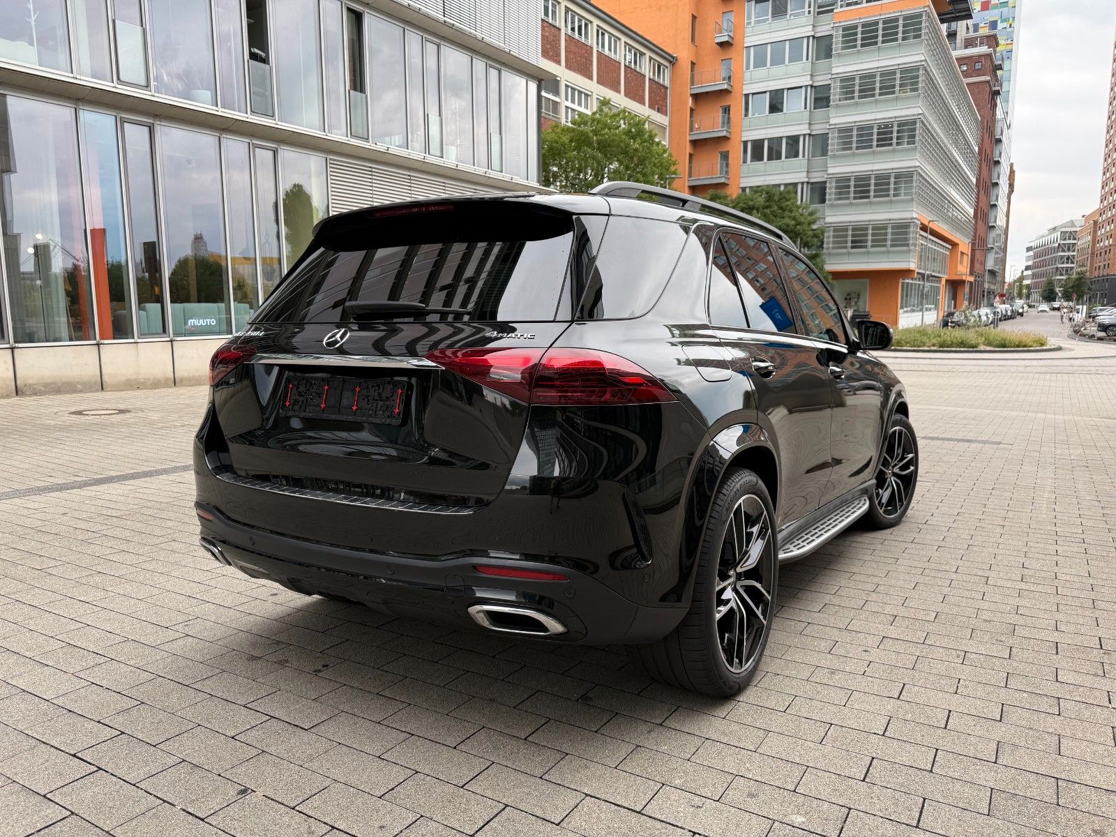 Mercedes-Benz GLE450d AMG SoftClose Pano Massage 360° HUD 22''