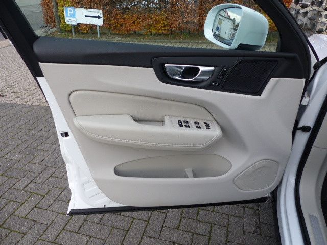 Volvo XC60 Inscription B4 AWD Aut.Leder hell*AHK*STHZG