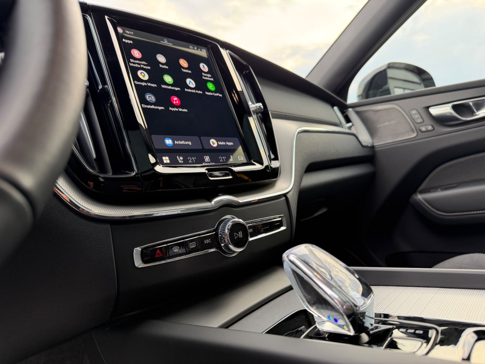 Volvo XC60 Polestar Engineered Recharge Plug-In Hybrid