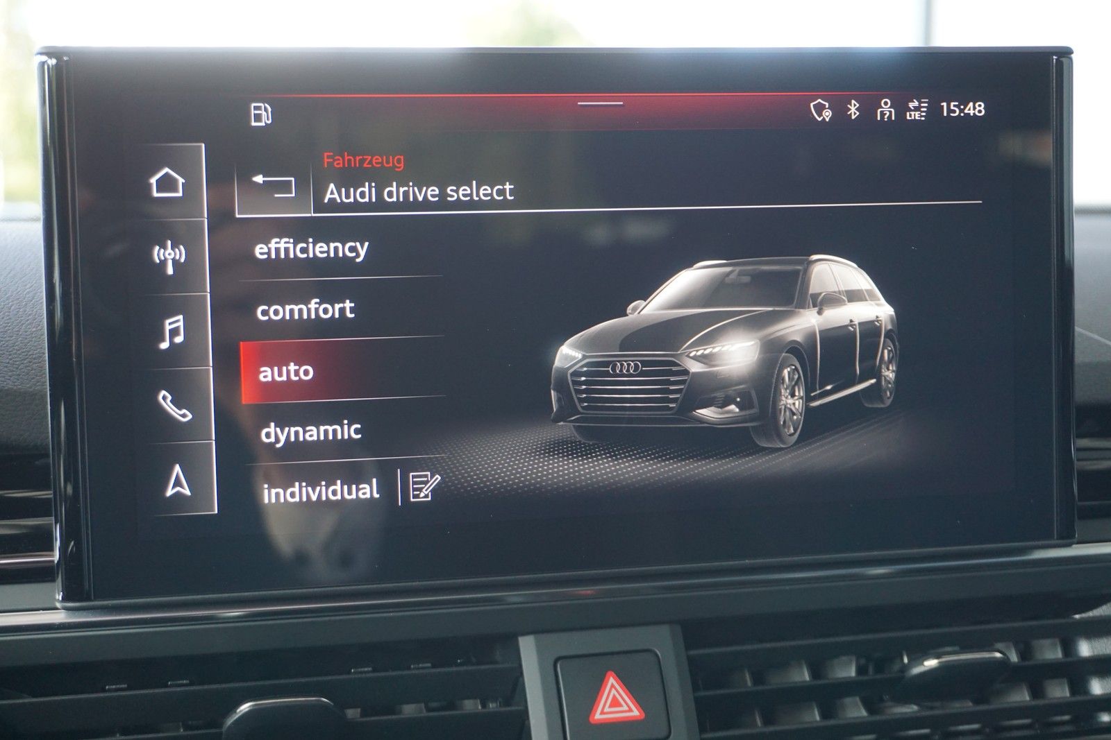 Audi A4 Avant 40 TDi S tronic S line - Samsaru's Car Outlet
