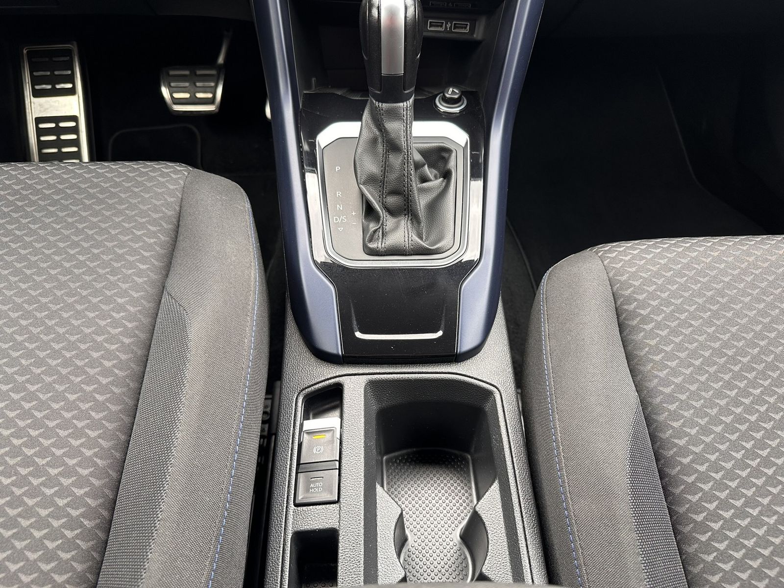 Volkswagen T-Roc 2.0 TDI United - Samsaru's Car Outlet