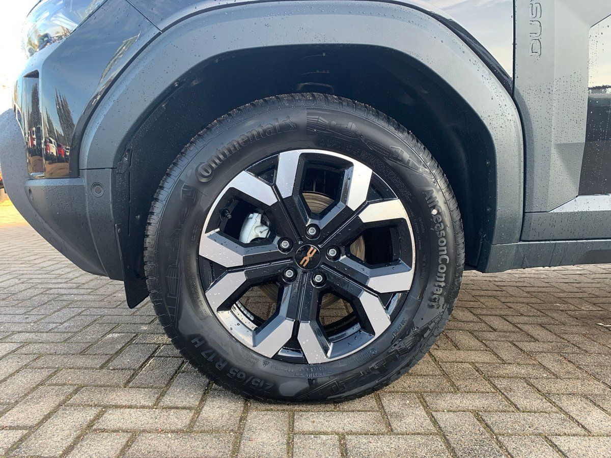 Dacia Duster TCe 130 4x4 - Samsaru's Car Outlet