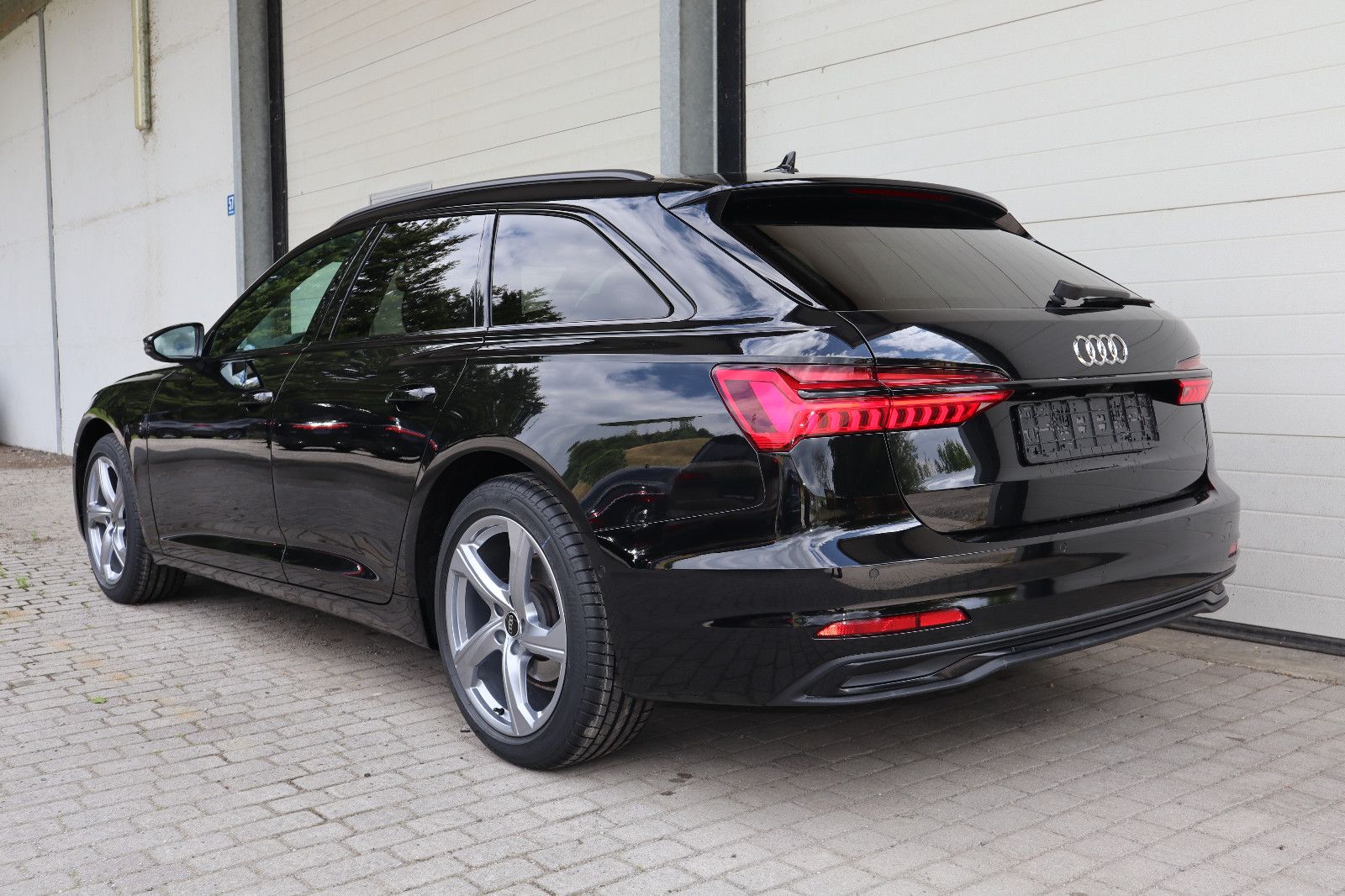 Audi A6 35 TDI Stronic - Samsaru's Car Outlet