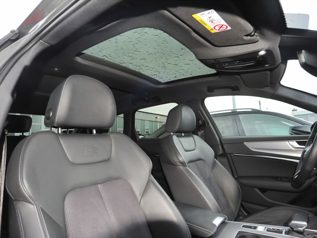 Audi A6 Avant 40 TDI quattro S-line Navi Matrix Pano.