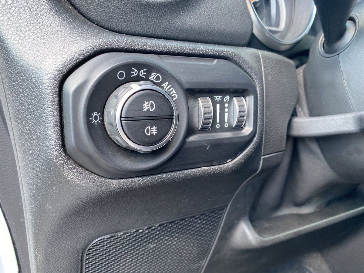 Jeep Wrangler UNLIMITED SAHARA SKY ONE KAMERA+NAVI