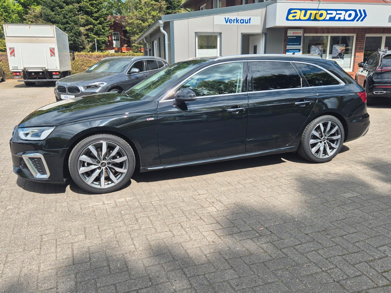 Audi A4 Avant 35 TDI S line S-tronic - Samsaru's Car Outlet