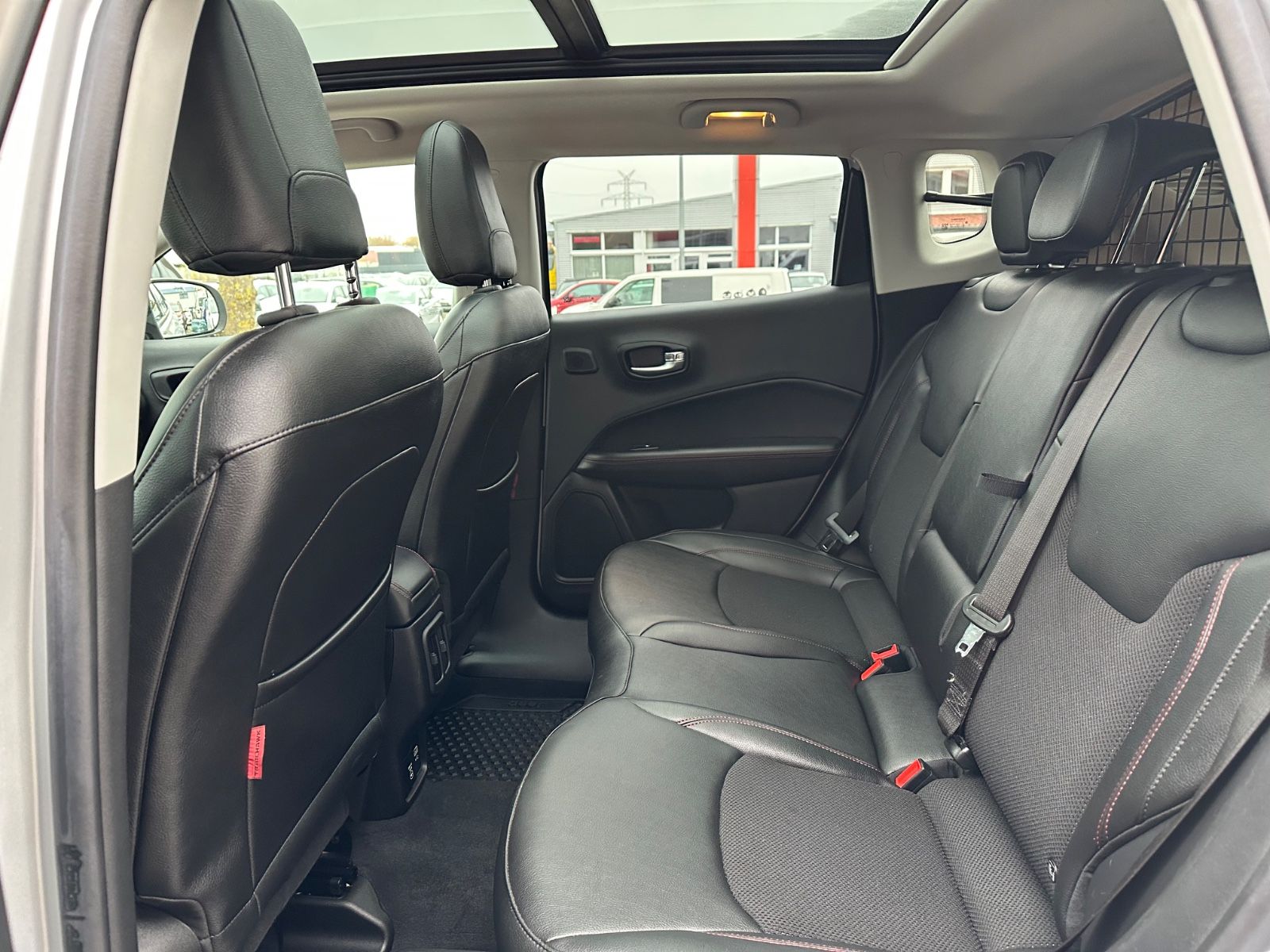 Jeep Compass Trailhawk Plug-In Hybrid 4WD/PANO/AHK