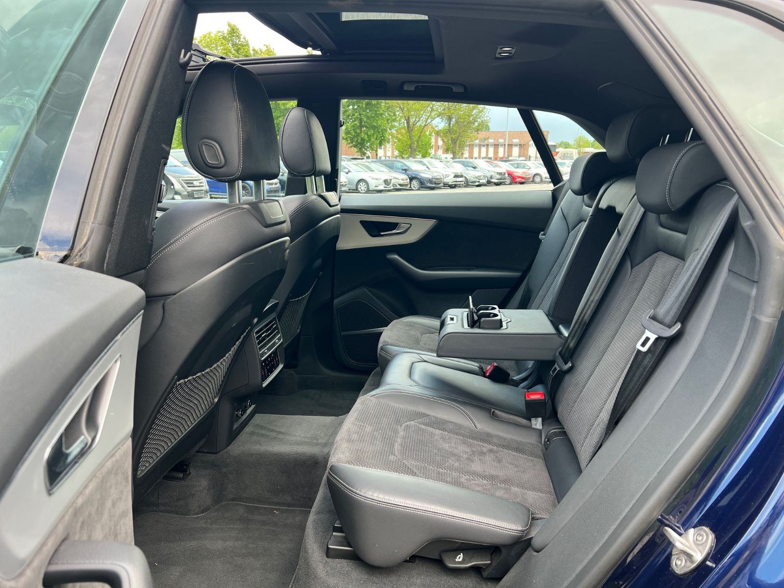 Audi Q8 50 TDI quattro*S-LINE* Panorama*SOFT-CLOSE*