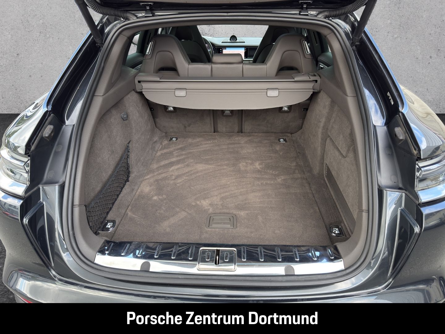 Porsche Panamera 4 E-Hybrid Sport Turismo Platinum Editi