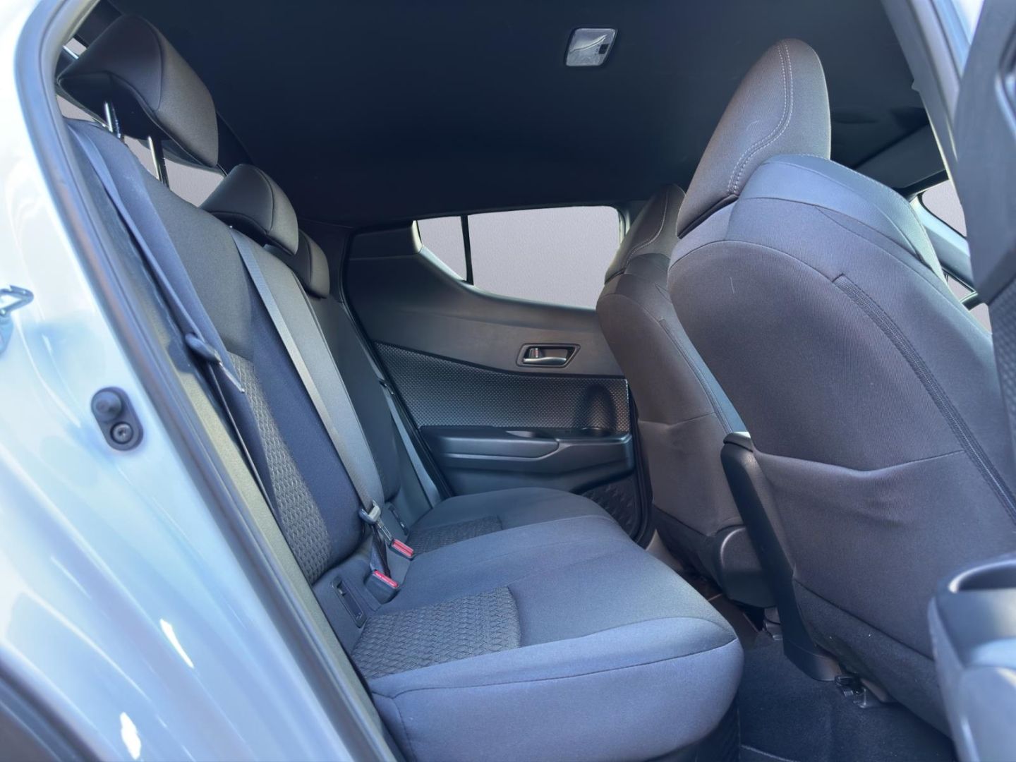 Toyota C-HR Hybrid - Samsaru's Car Outlet