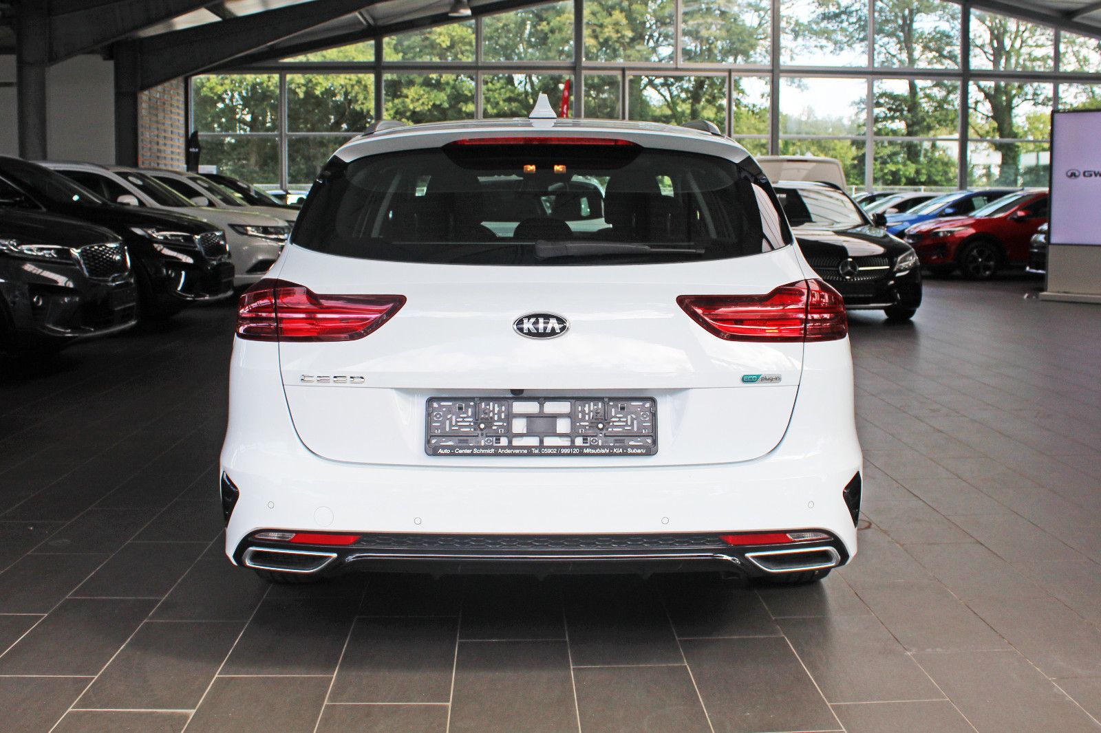 Kia Ceed Sportswagon Plug-in Hybrid Vision - Samsaru's Car Outlet