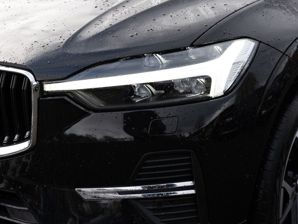 Volvo XC60 B4 Momentum Pro AWD STANDHZ LED PANO 360°