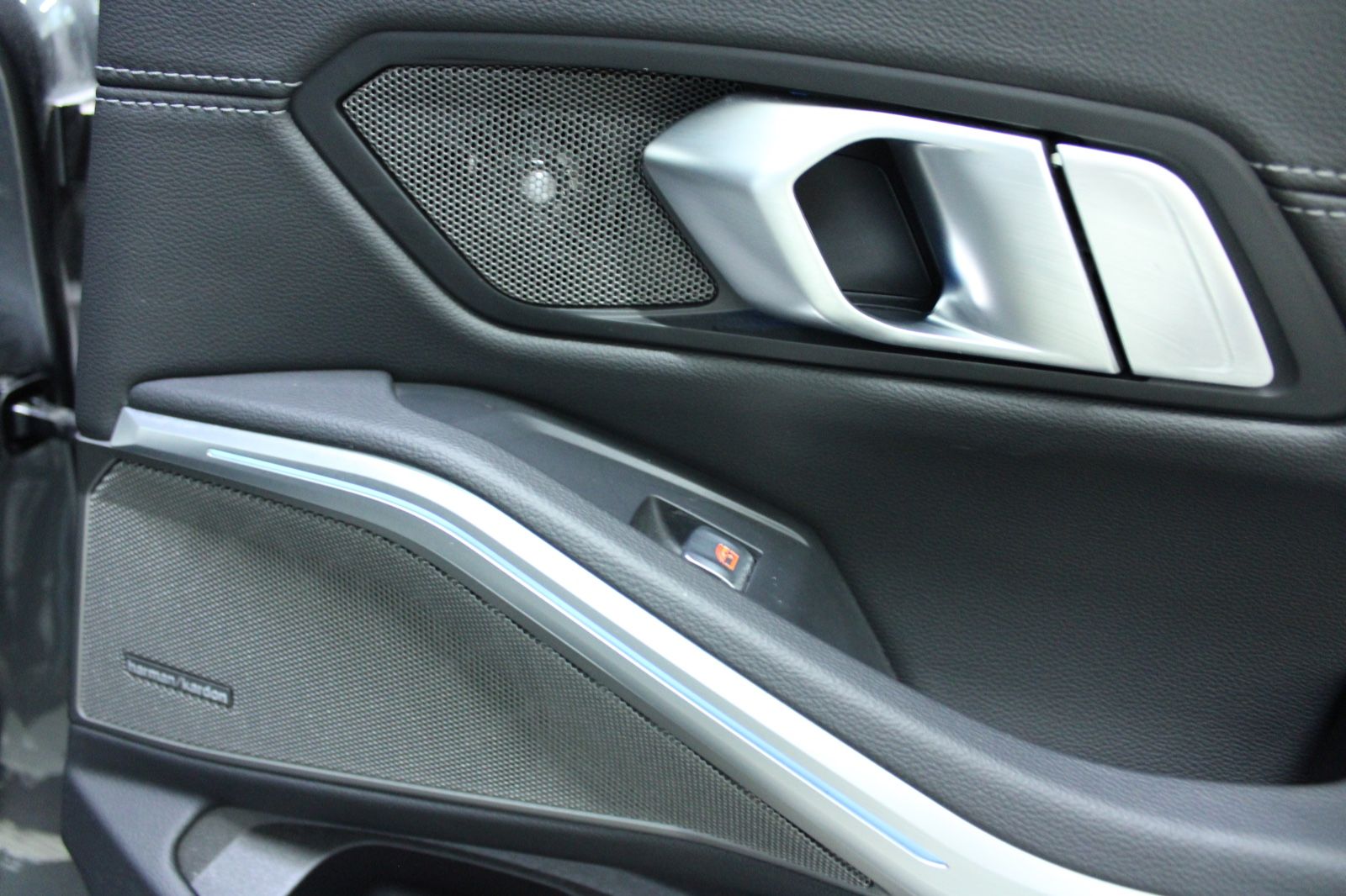 BMW 330e xDrive M Sport,HUD,Leder,H&K,Sport Boost
