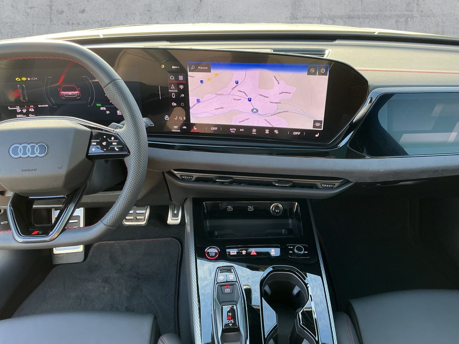 Audi A5 Avant e-hybrid 220kW S-LINE MATRIX+AHK+PANO