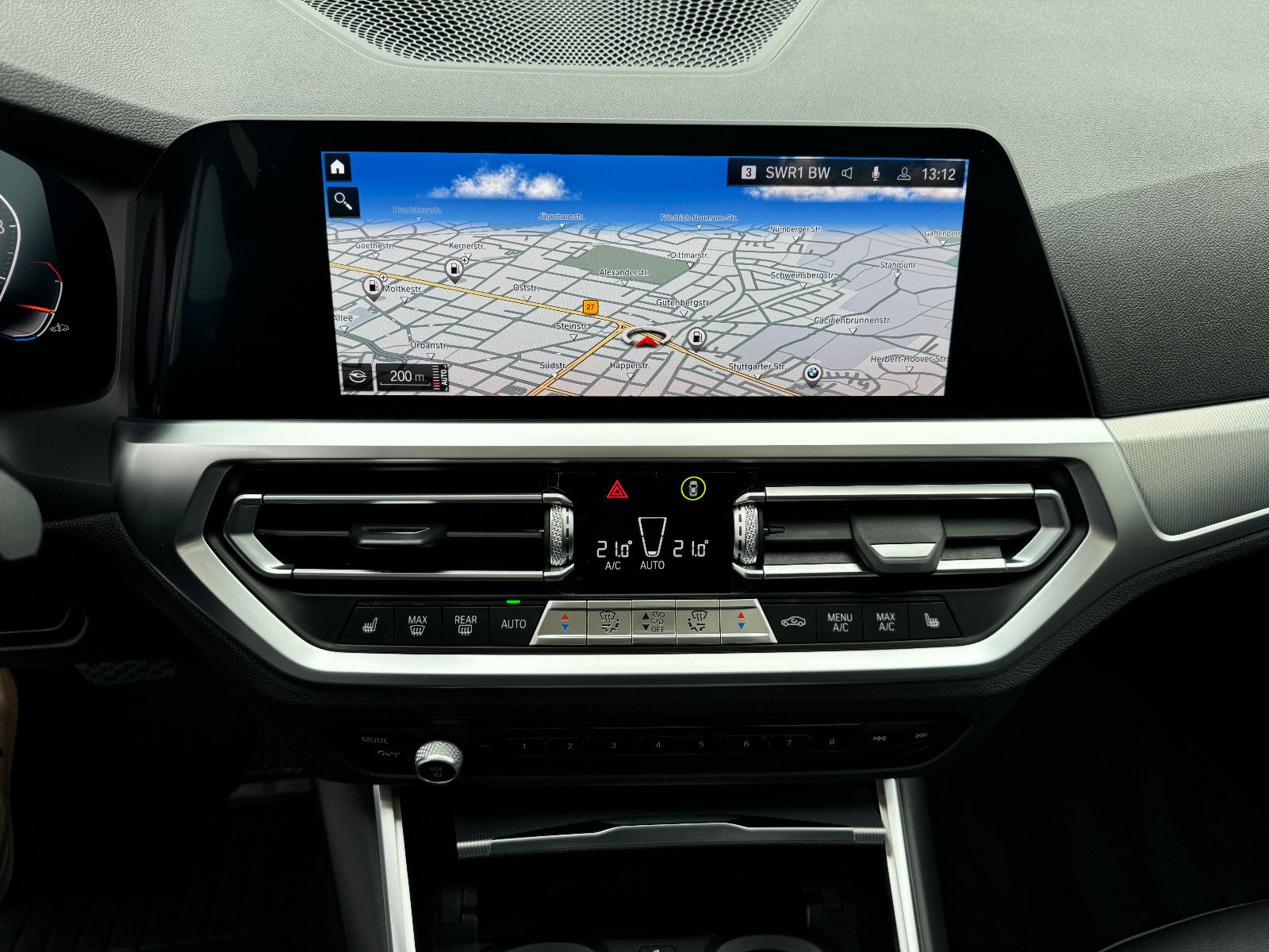 BMW 330 i xDrive Aut. - Samsaru's Car Outlet