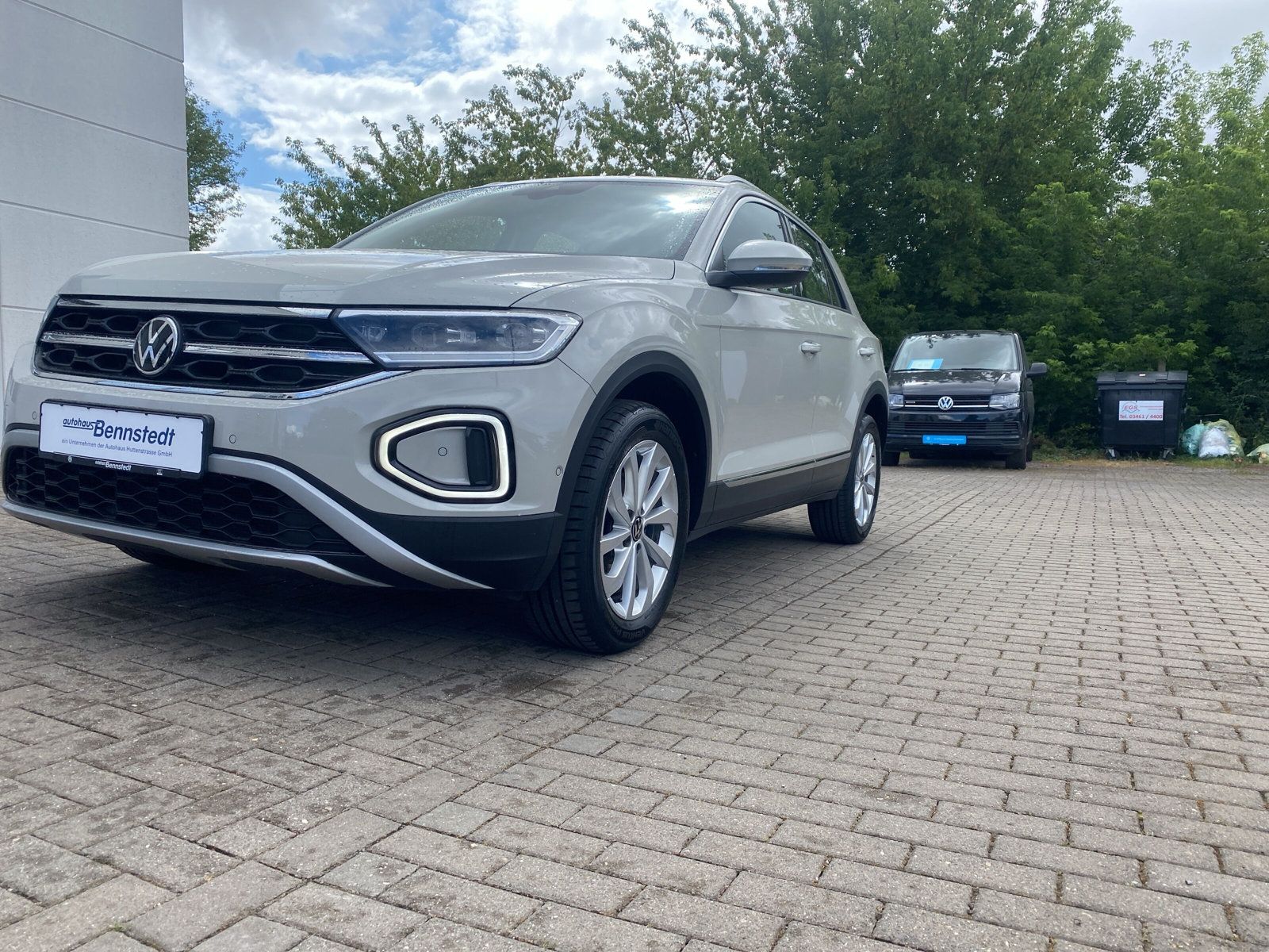 Volkswagen T-Roc 1.0 TSI Style - Samsaru's Car Outlet