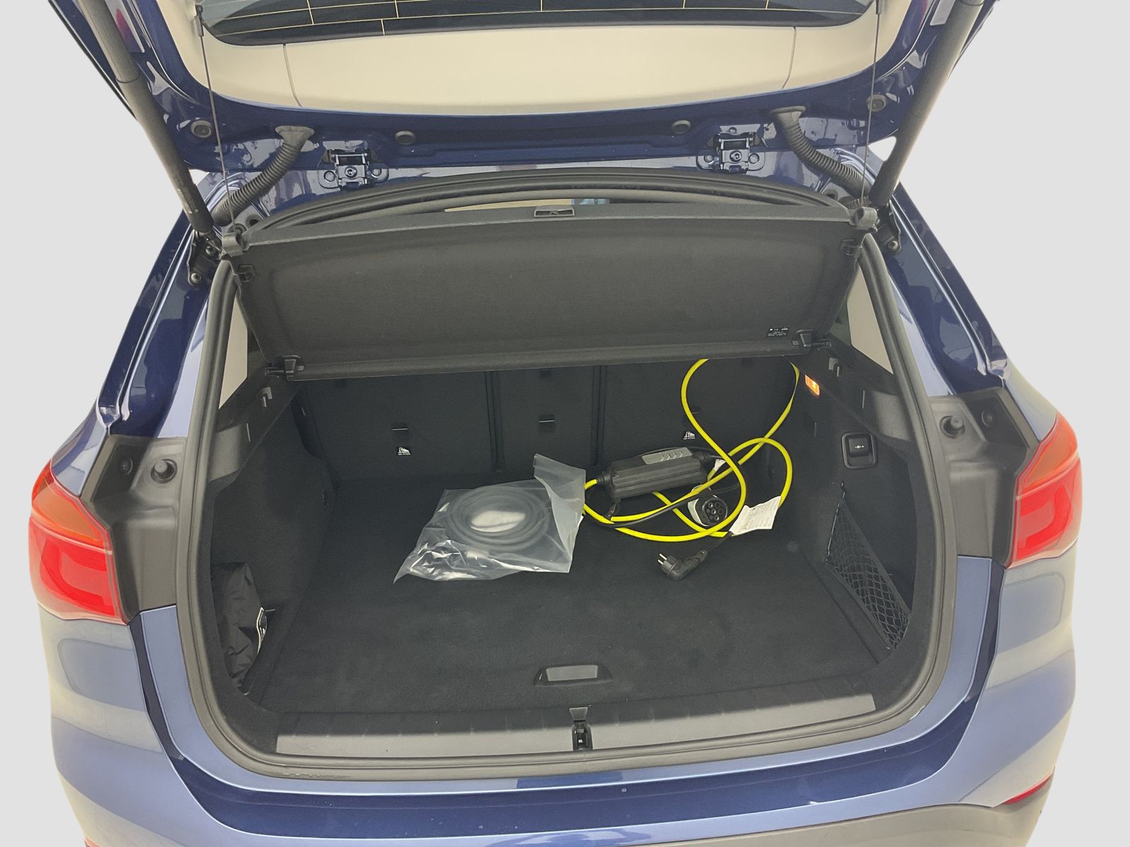 BMW X1 xDrive25e - Samsaru's Car Outlet