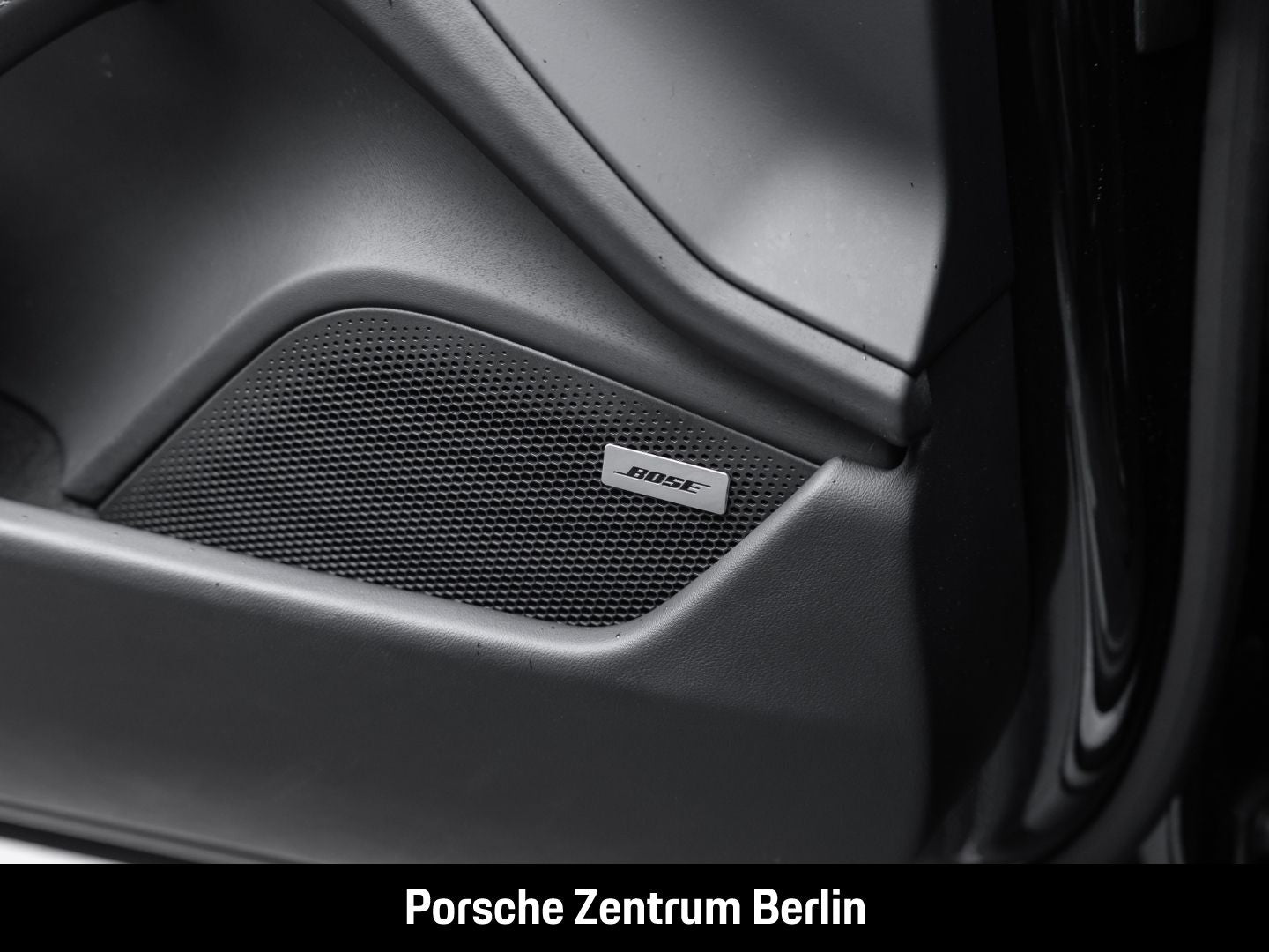 Porsche Taycan Turbo S Sport Turismo BOSE LED-Matrix
