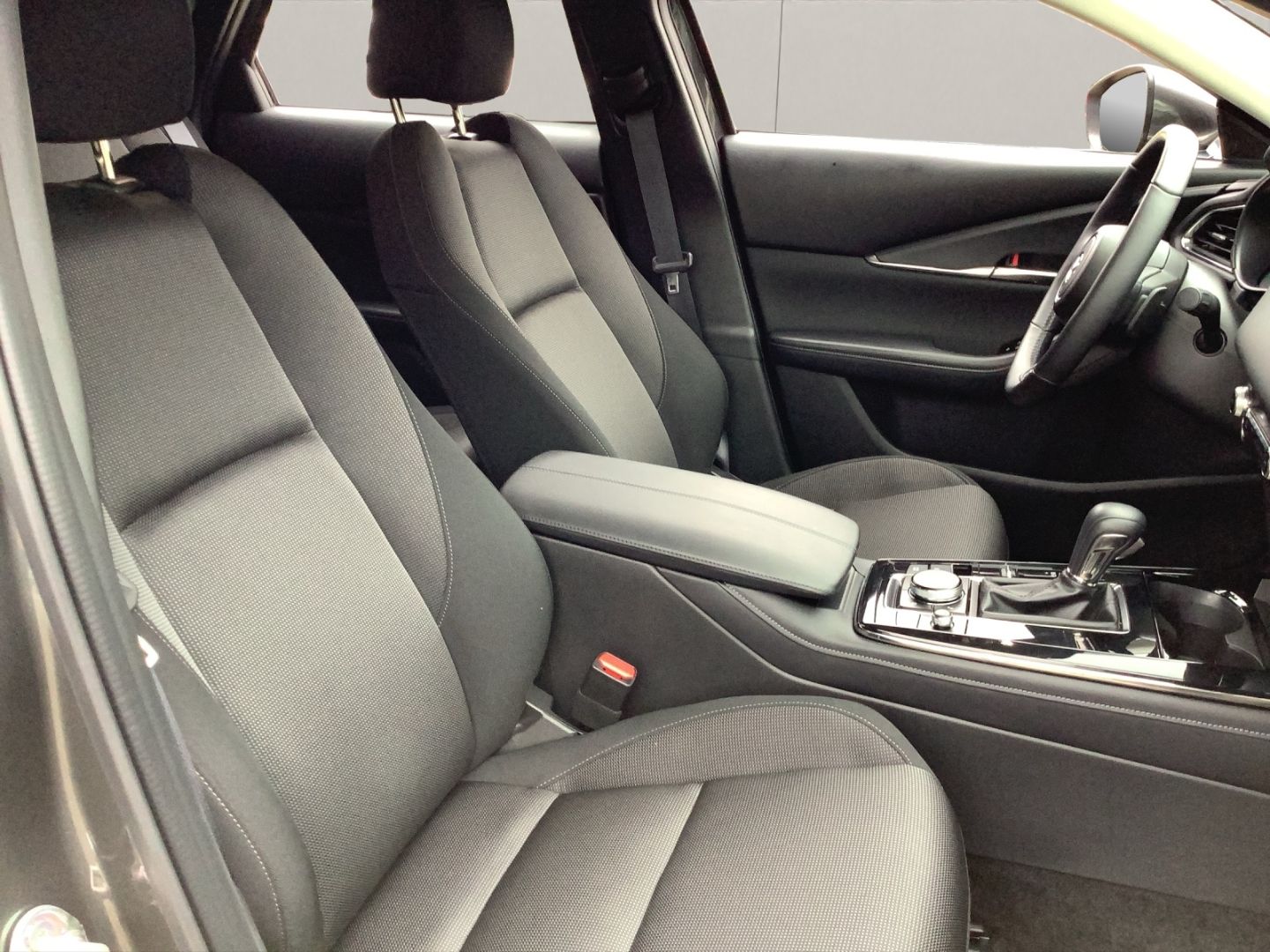 Mazda CX-30 SKYA-G CENTER-LINE+DESIGN-P+GJ-RÄDER !!