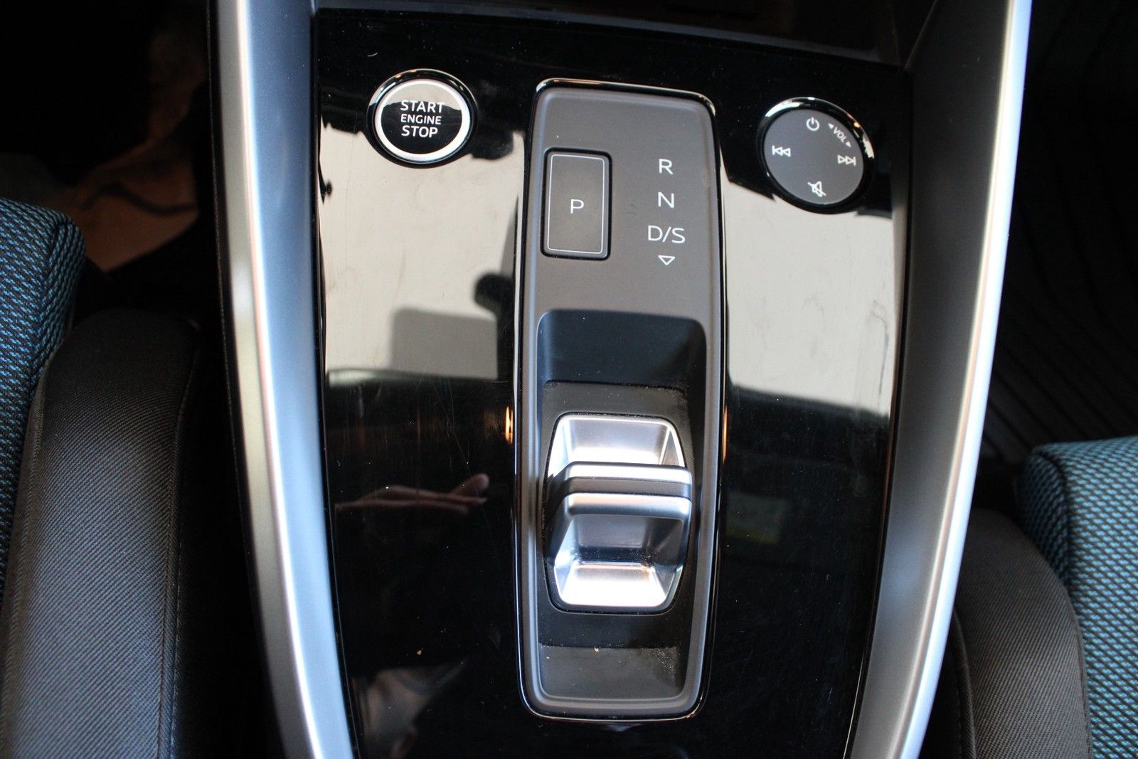 Audi A3 Sportback 35 TFSI Sport - Samsaru's Car Outlet