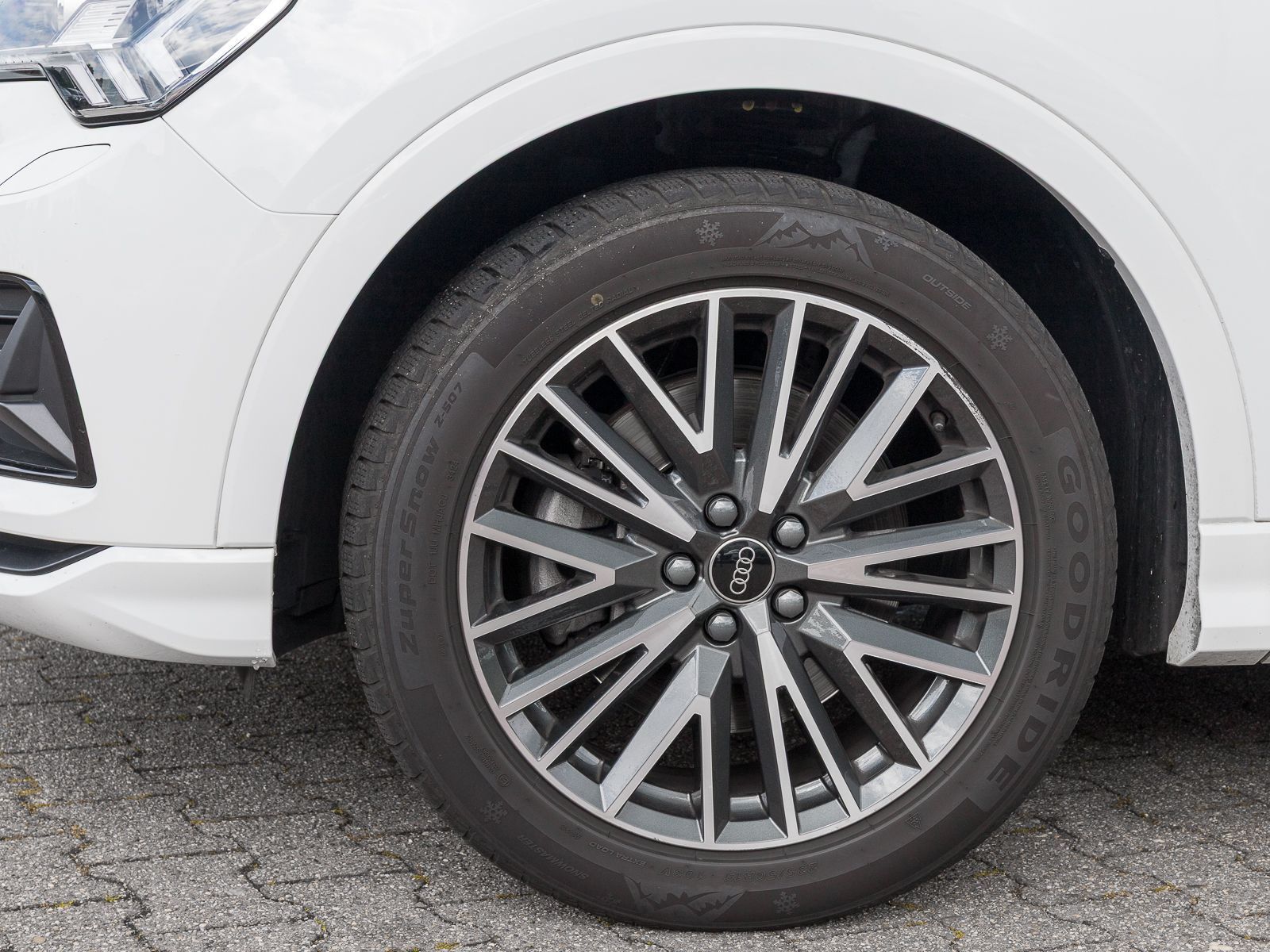 Audi Q3 Sportback 40 TDI Q ADVANCED - Samsaru's Car Outlet