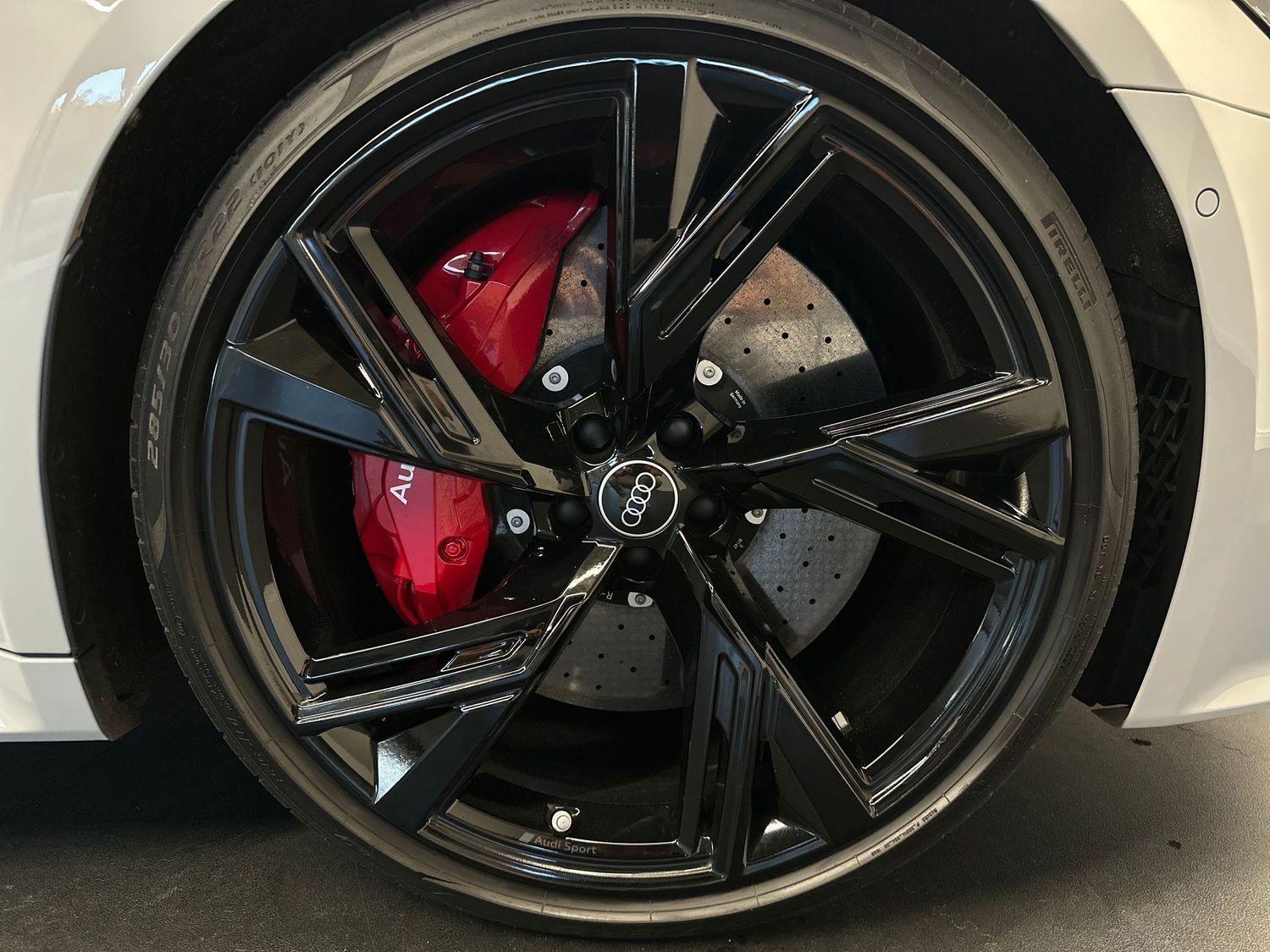 Audi RS6 4.0 TFSI quattro*MATRIX*KERAMIK*CARBON*4 ZON