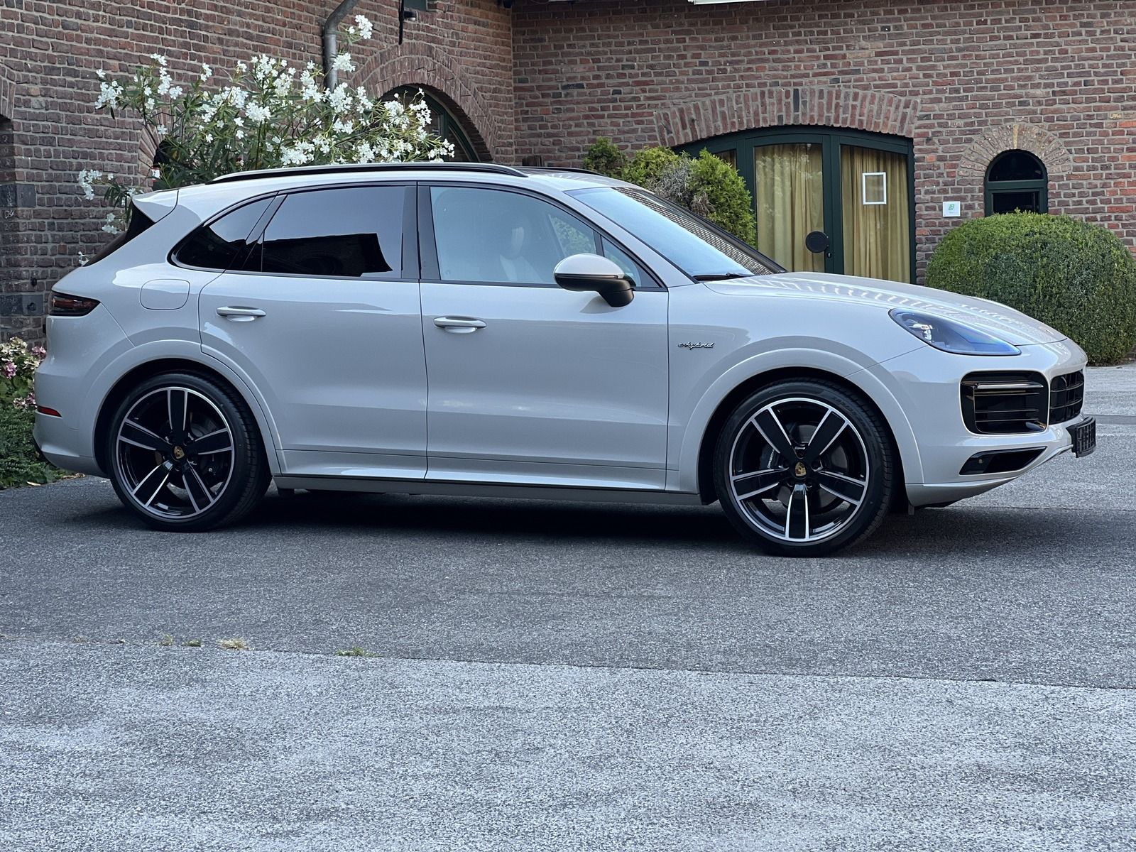 Porsche Cayenne E-Hybrid Platinium Edition H-LENKUNG*MAT