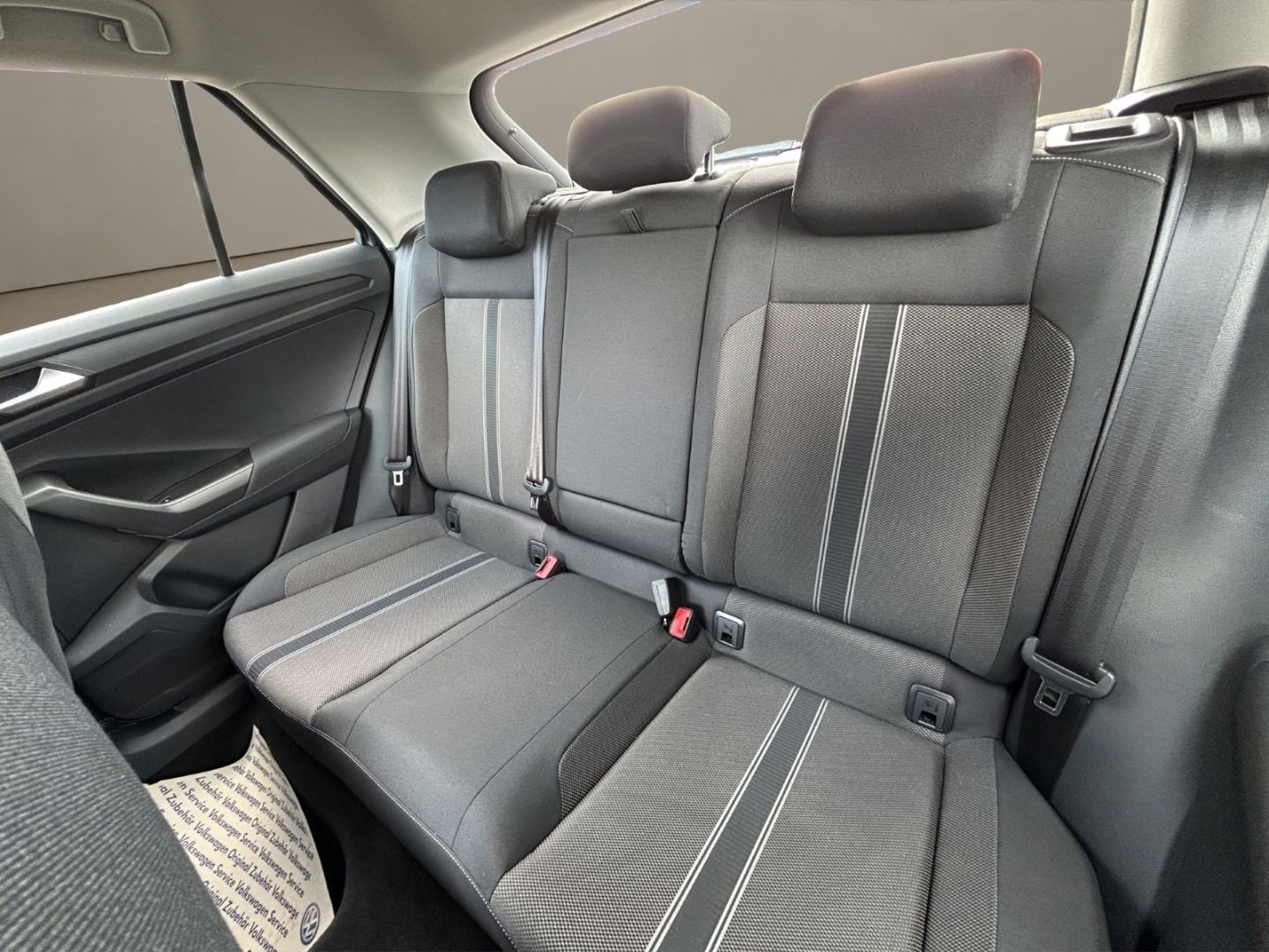 Volkswagen T-Roc Style 1.5 TSI DSG - Samsaru's Car Outlet