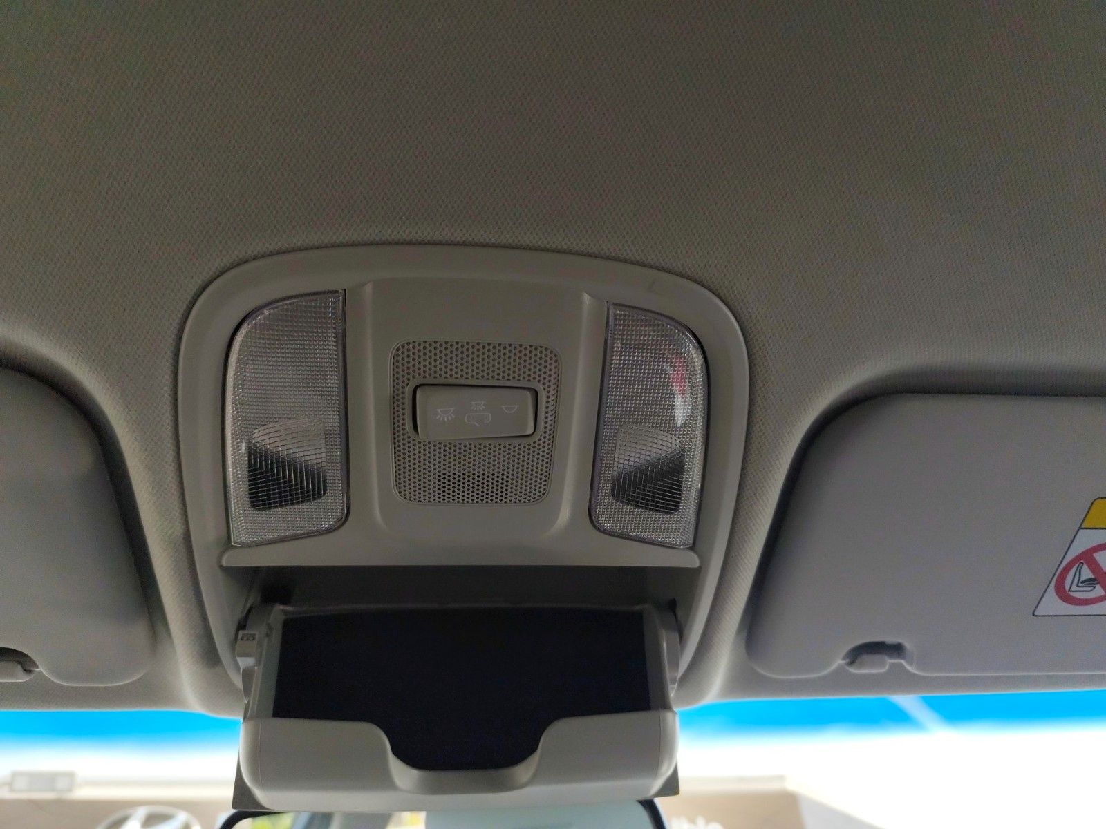 Kia Niro 1.6 GDI Hybrid Spirit - Samsaru's Car Outlet