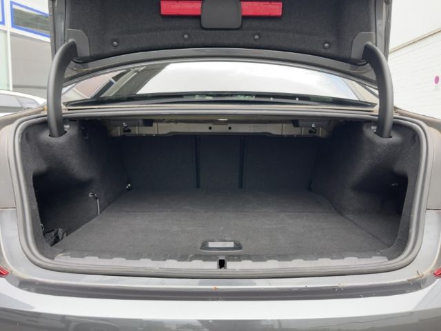 BMW 330 e Limousine - Samsaru's Car Outlet