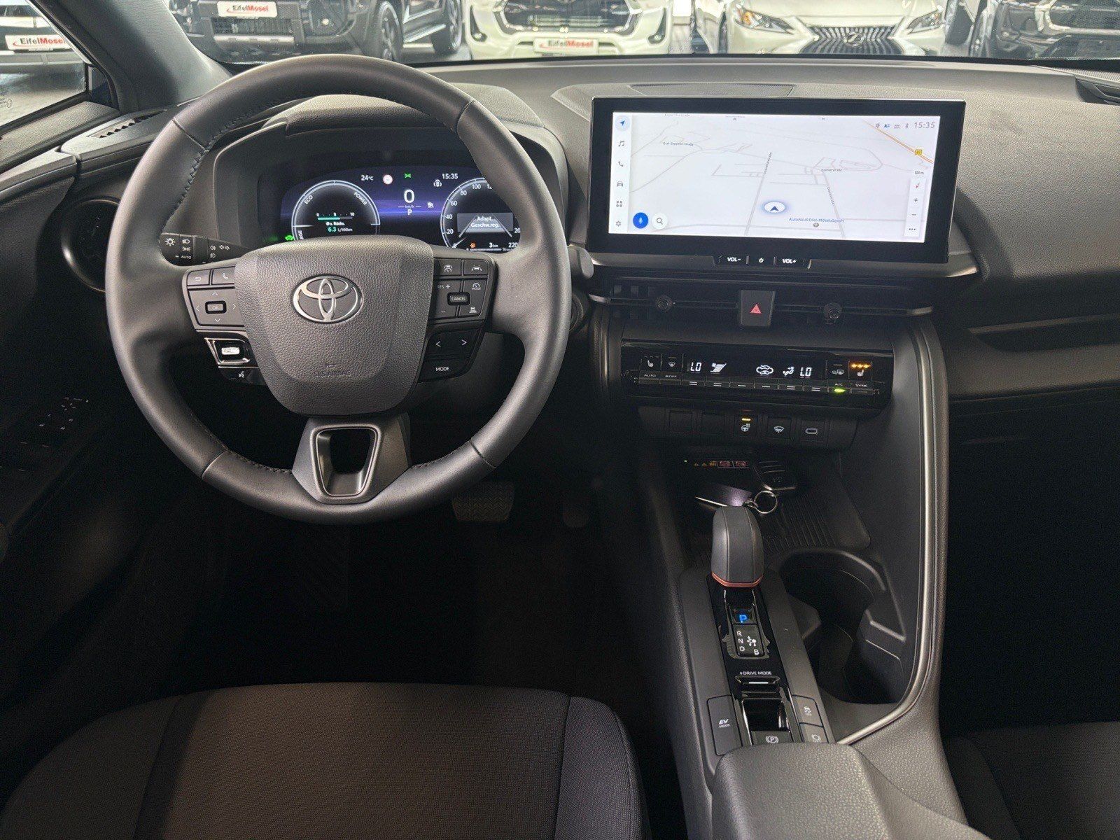 Toyota C-HR 1.8 Hybrid Team D / Teamplayer