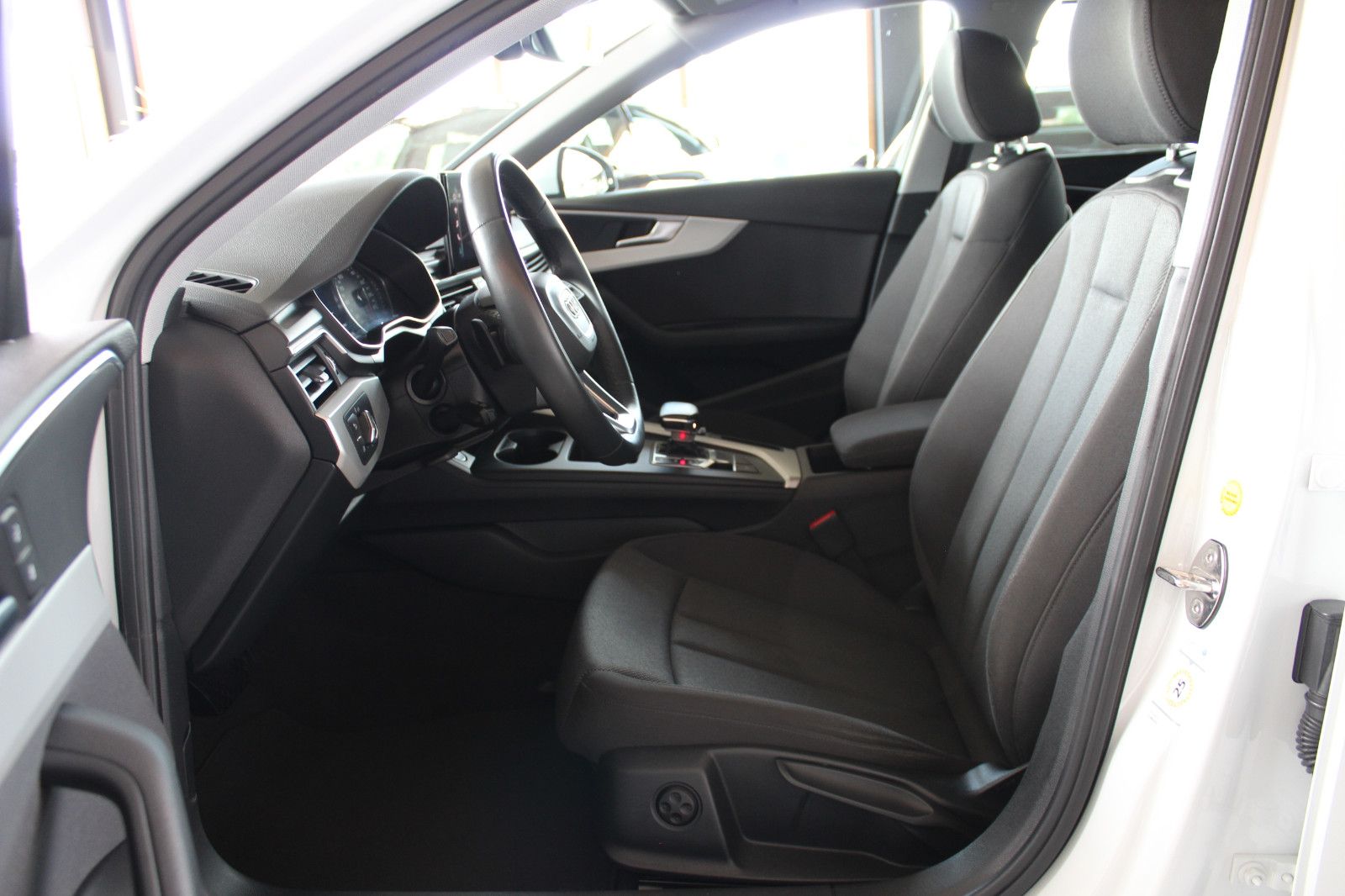 Audi A4 Avant 40 TDI S tronic - Samsaru's Car Outlet
